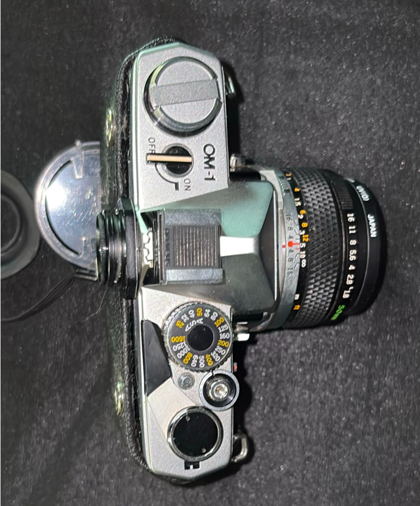 Collection of vintage film and digital cameras - image 7 of 11