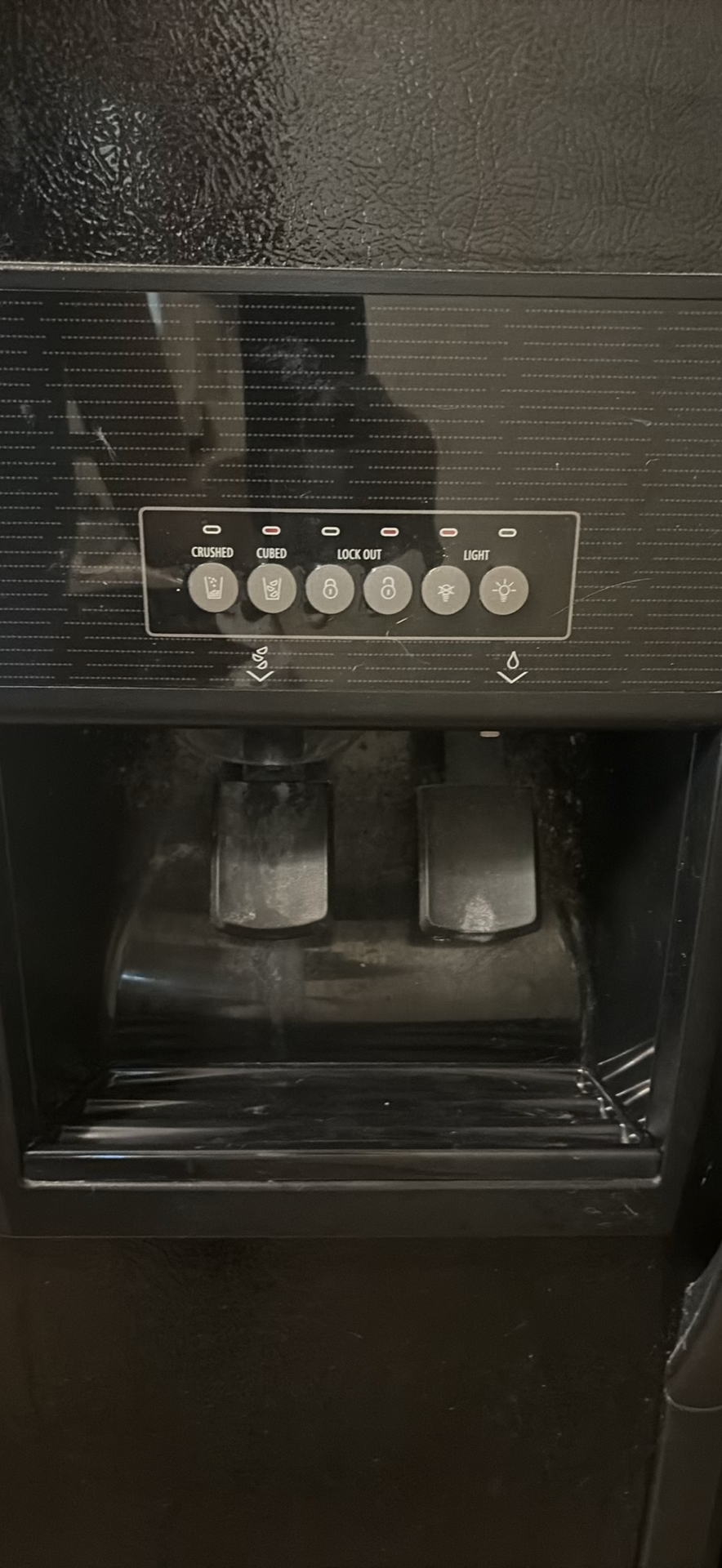 Whirlpool side-by-side refrigerator with ice and water dispenser - image 2 of 9