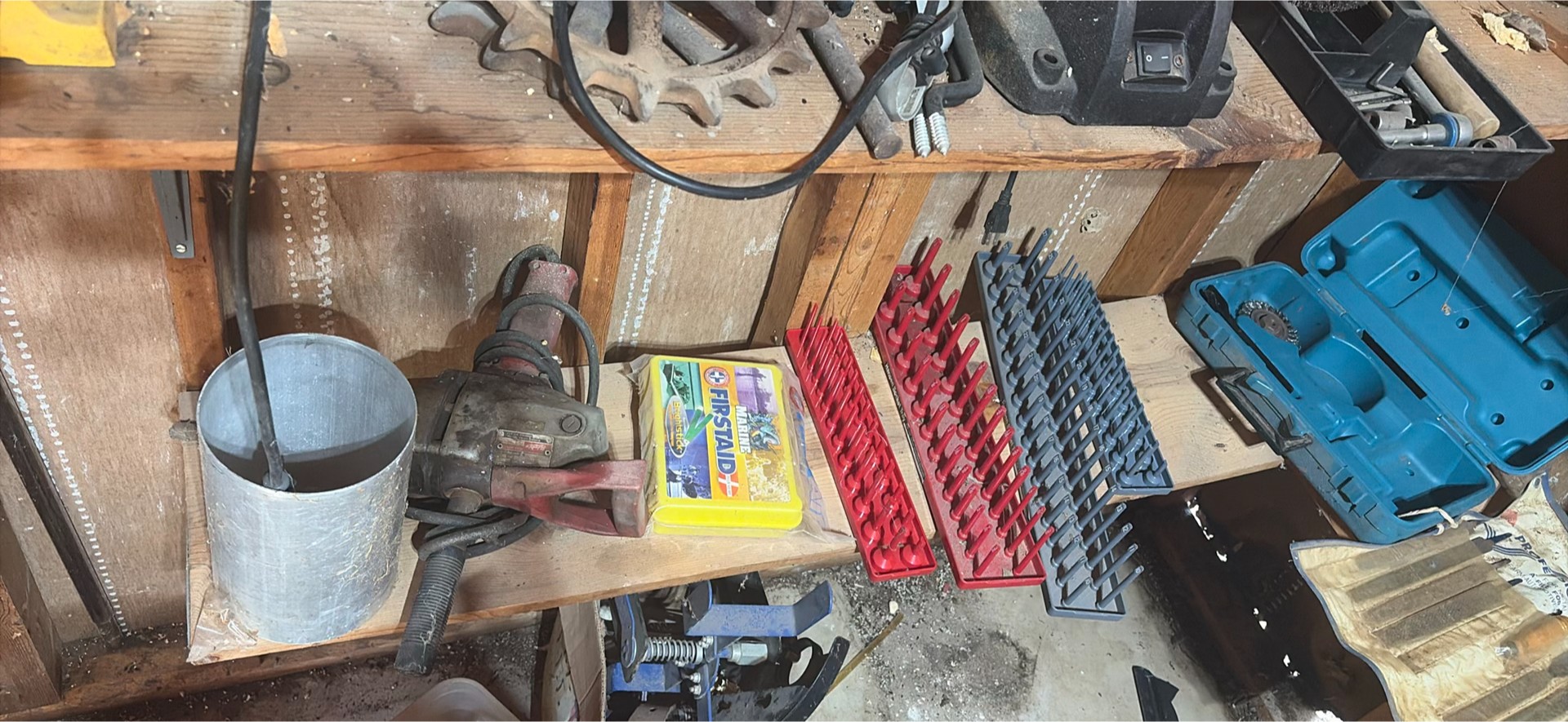 Garage workshop with power tools and hardware storage - image 13 of 18
