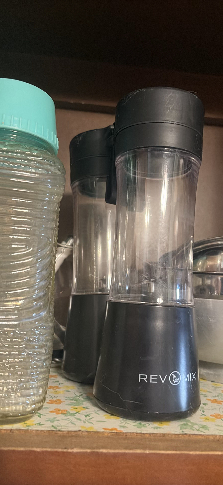 Revomix blenders and glassware - image 5 of 8