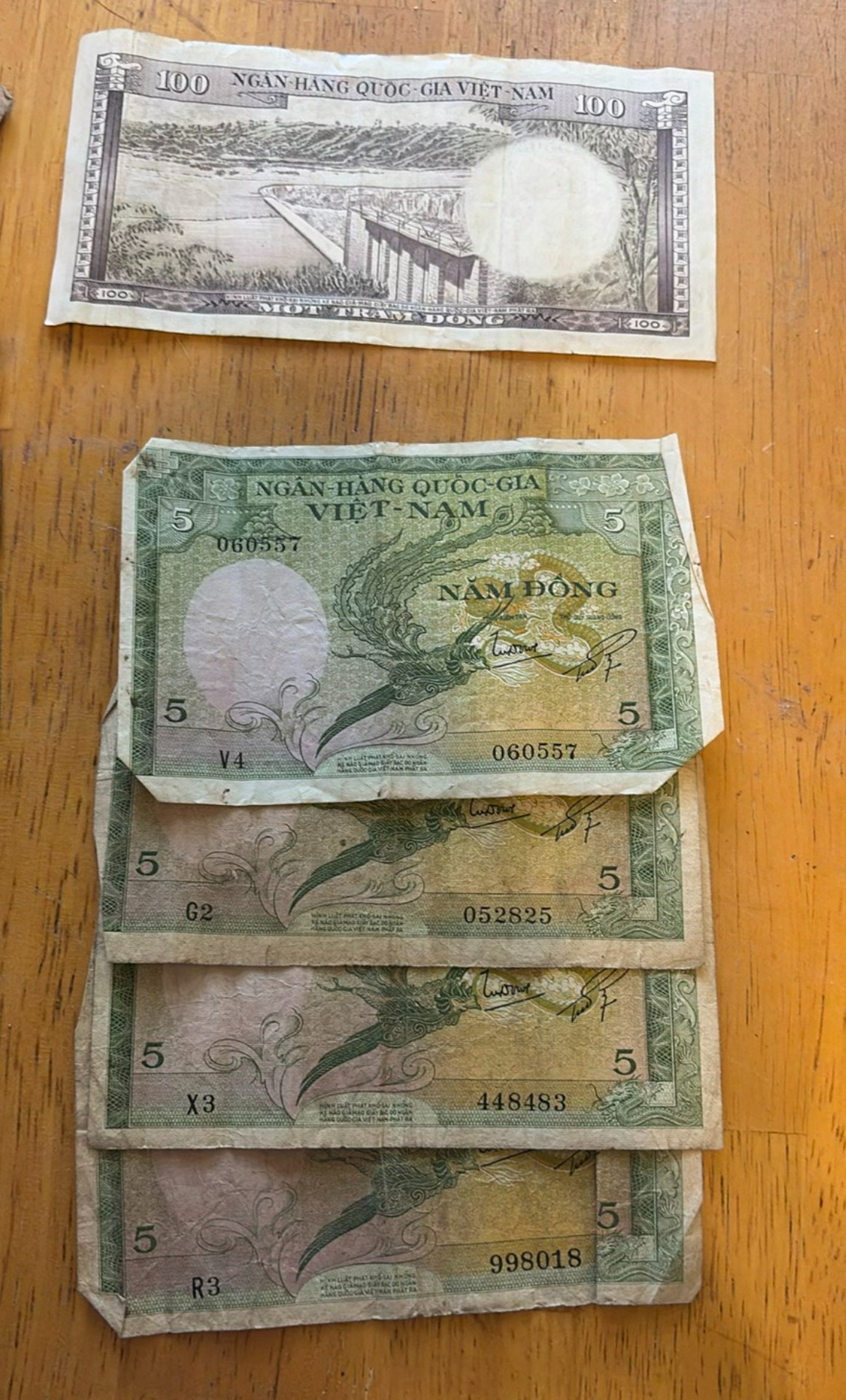 Assorted Vietnamese, Philippine and MPC banknotes - image 5 of 7