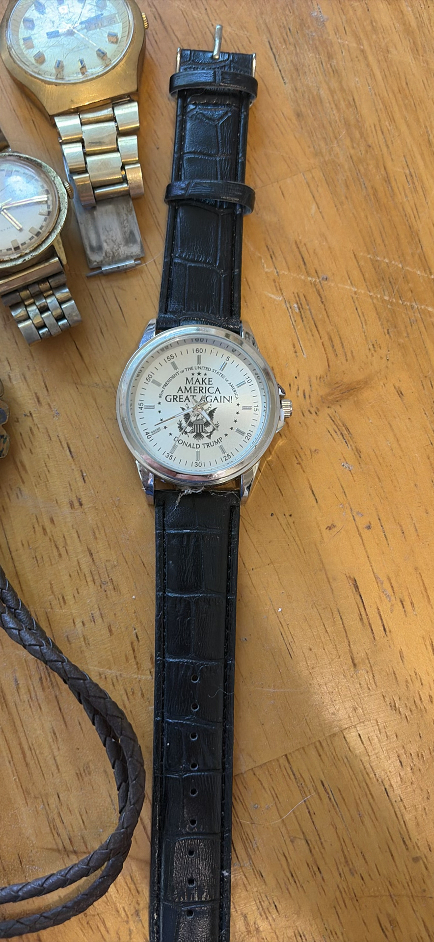 Assorted wristwatches, pocket watches, and jewelry - image 7 of 9