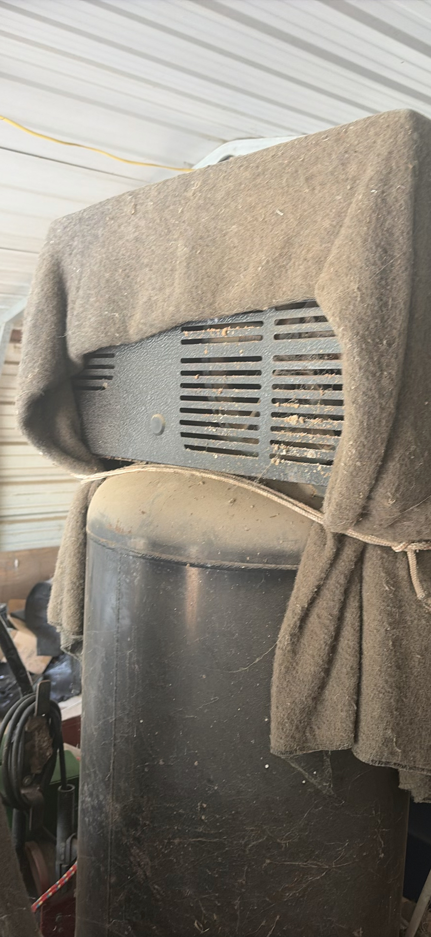 Converted twin axle horse trailer with welding equipment and tools - image 23 of 24