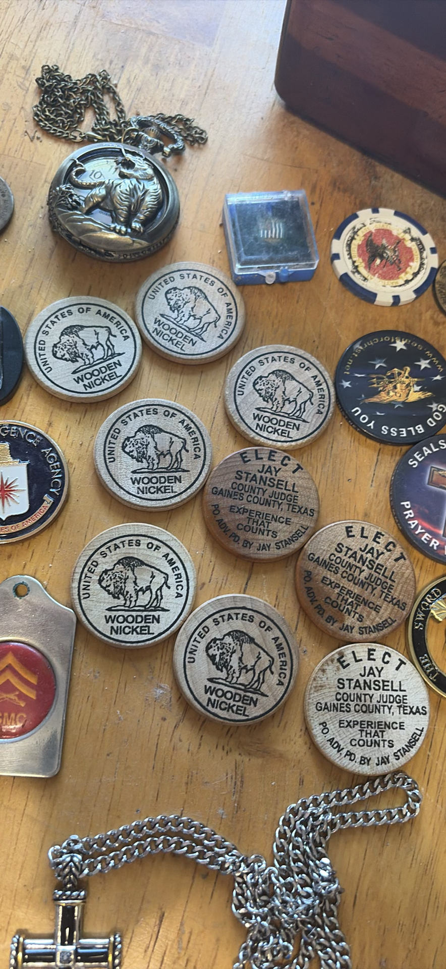 Assorted medals, tokens, and jewelry - image 9 of 9