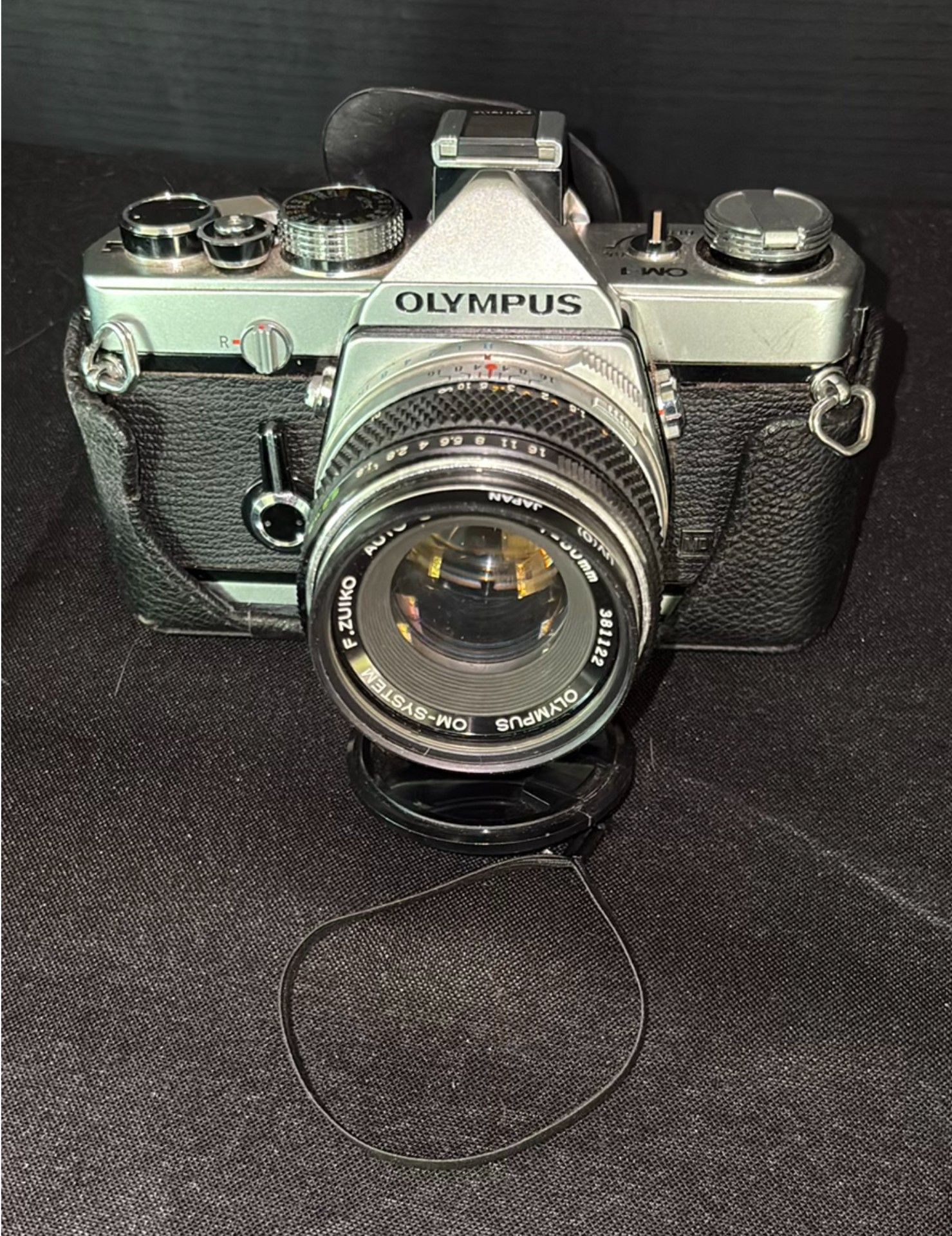 Collection of vintage film and digital cameras - image 6 of 11