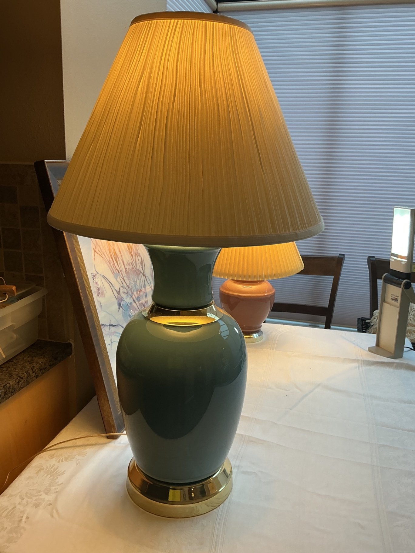 Two ceramic base lamps & Matching Framed Print - image 4 of 5