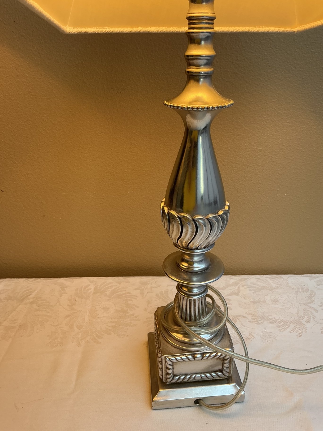 Two Pretty Table Lamps - image 3 of 5