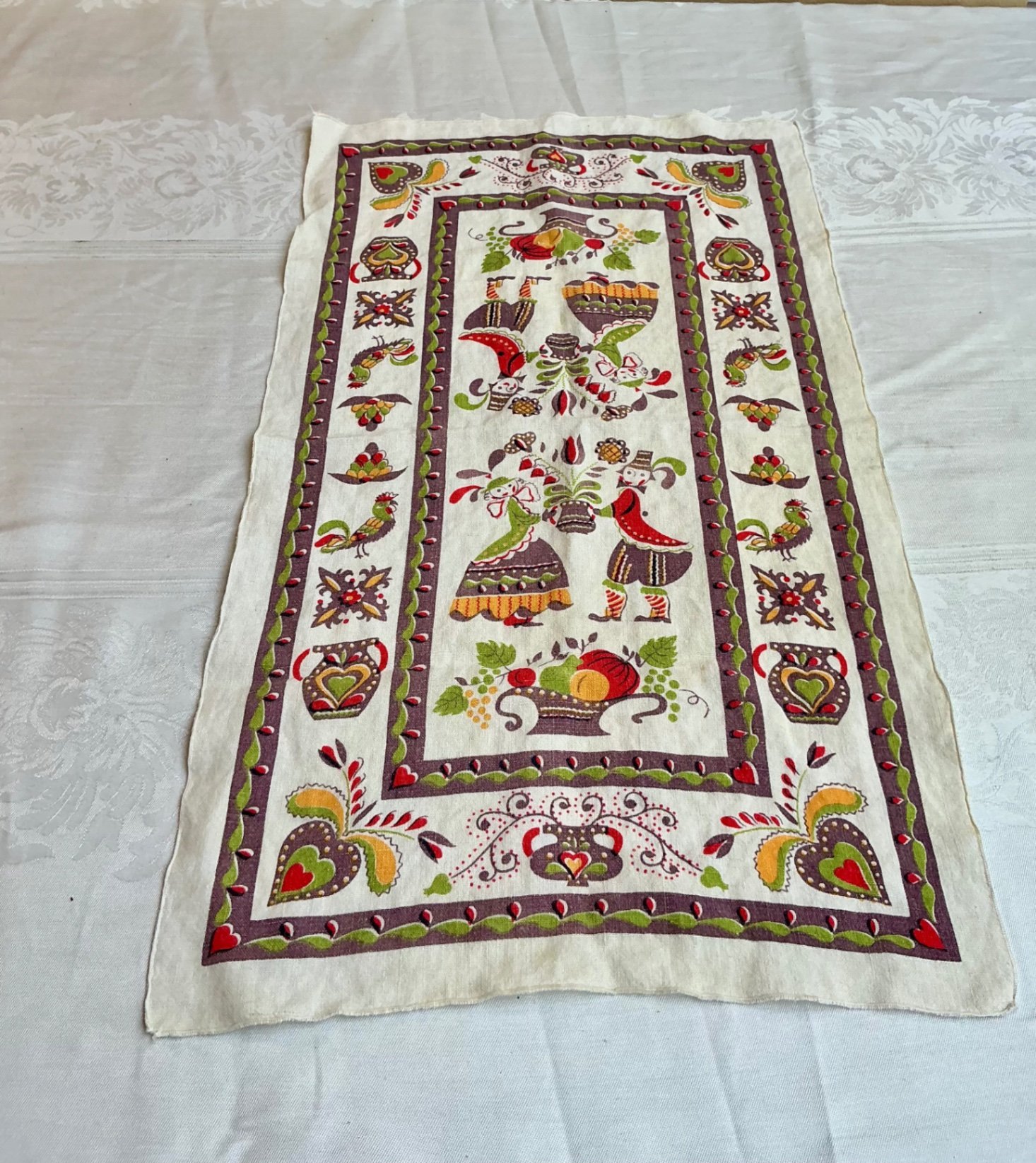 Copper Trays and Decorative Accessories - image 7 of 8