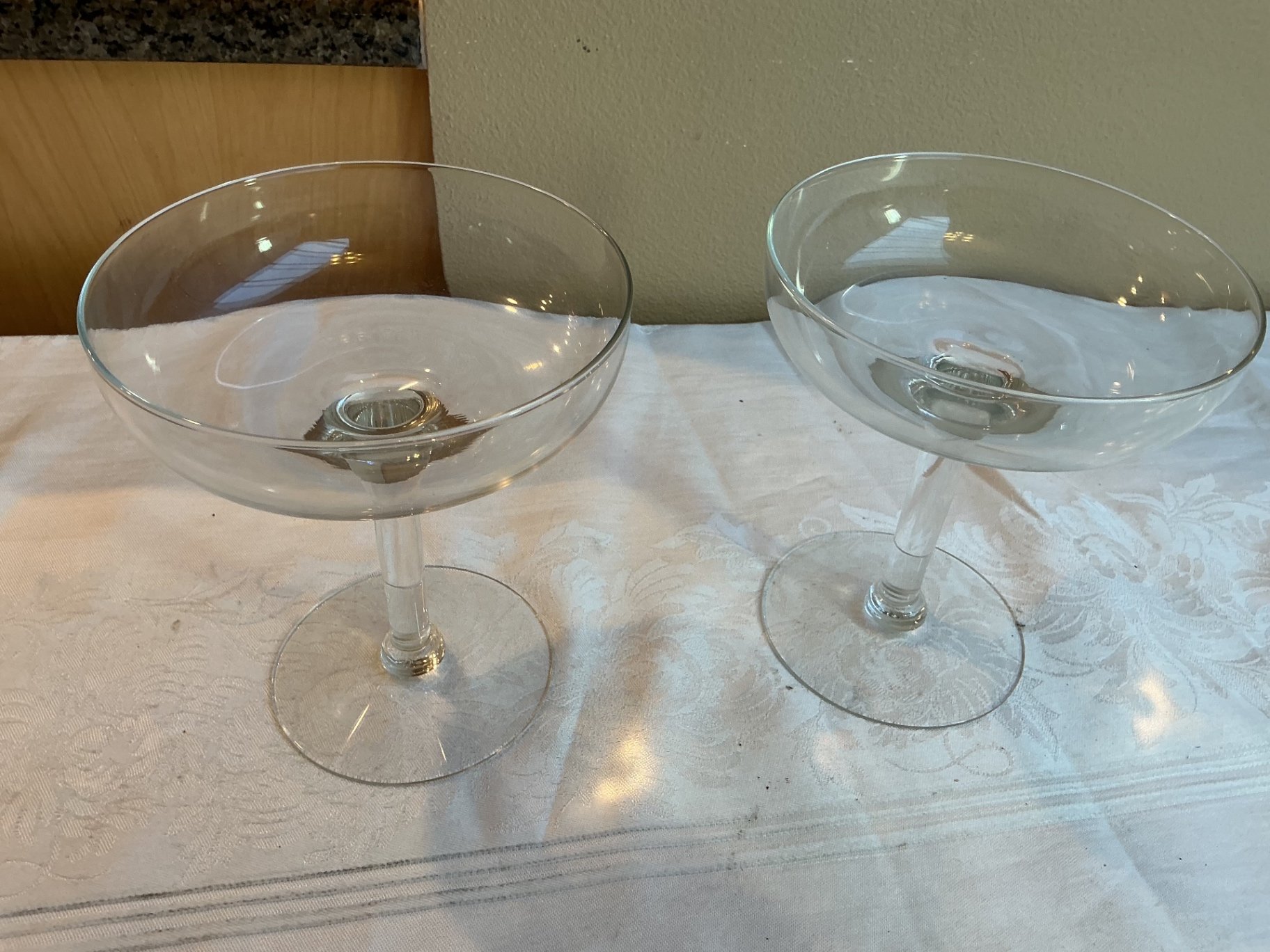 Two large Margarita Glasses, two artsy wine glasses - image 2 of 4