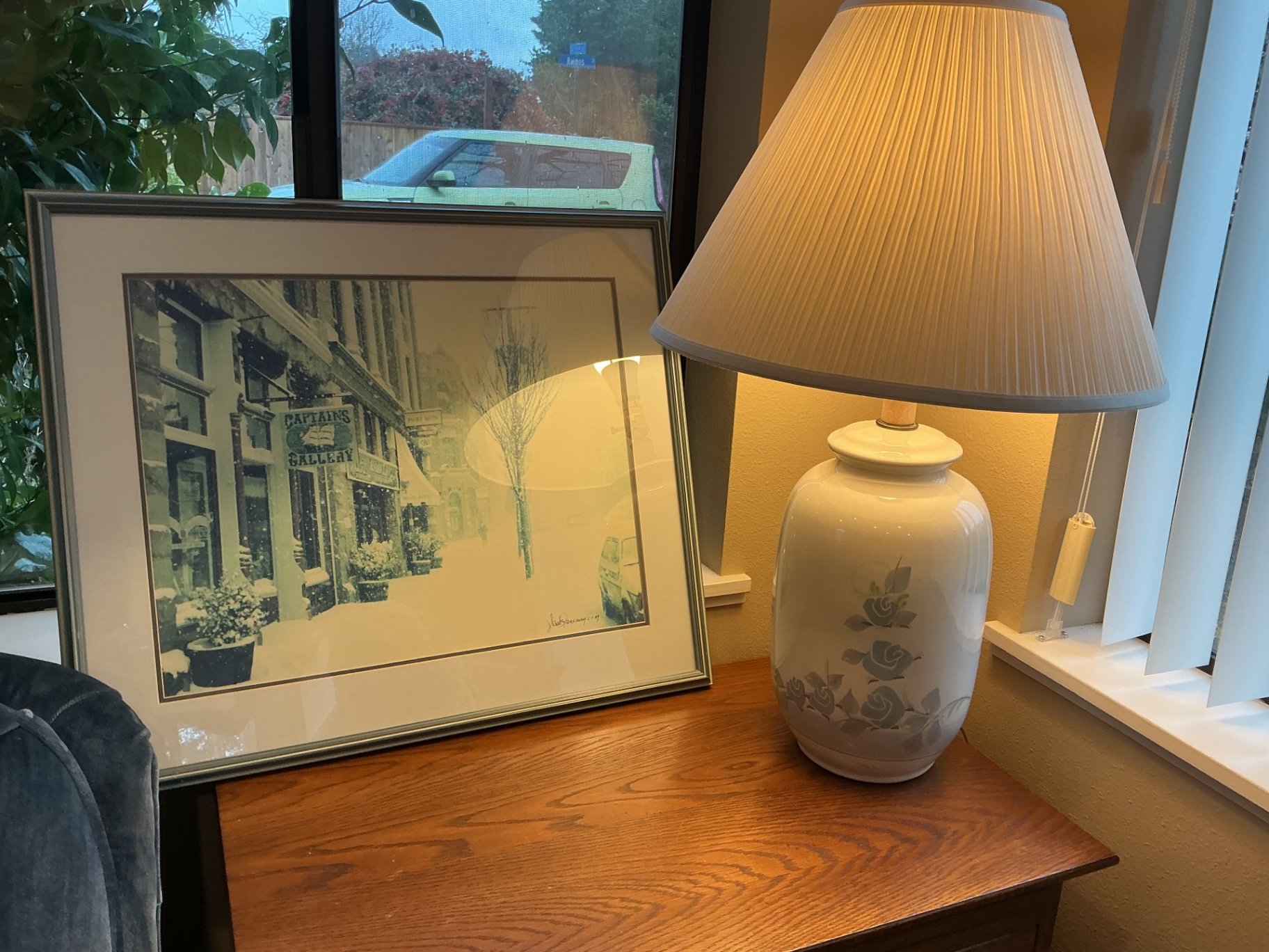 Pair of blue velvet tufted barrel armchairs, lamp & print - image 2 of 11