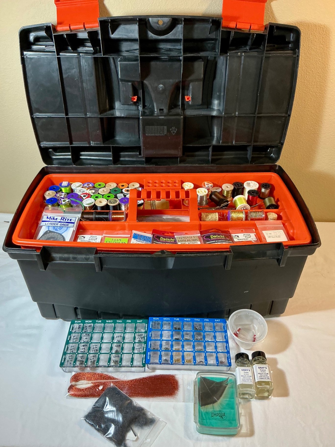 Fly Tying Tools, Materials and Guides - image 15 of 18