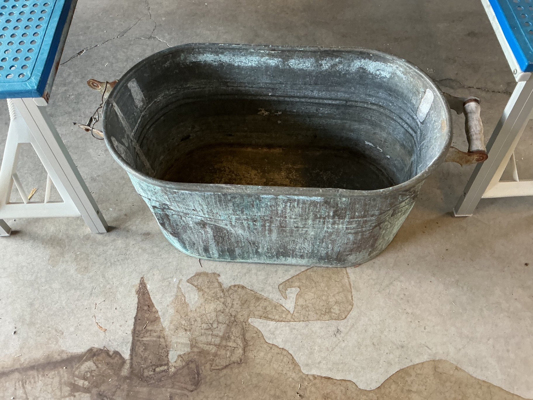 Vintage folding picnic table, Copper Barrel - image 6 of 6