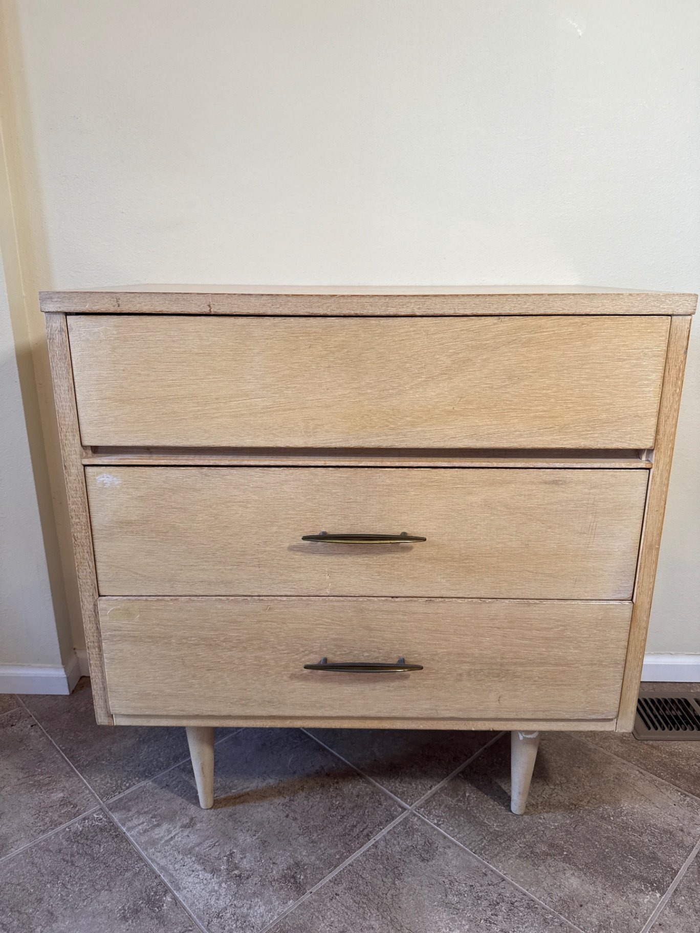 MCM Light oak veneer 3-drawer dresser with tapered legs - image 2 of 5