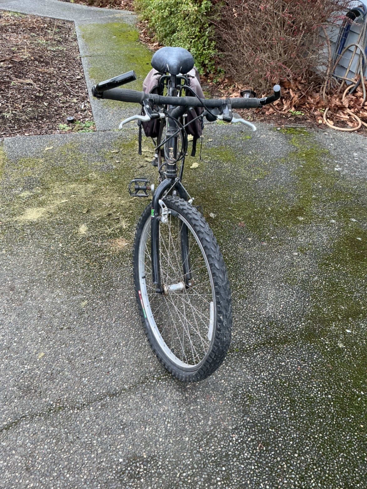 Raleigh M501 mountain bike with rear pannier bags - image 1 of 9