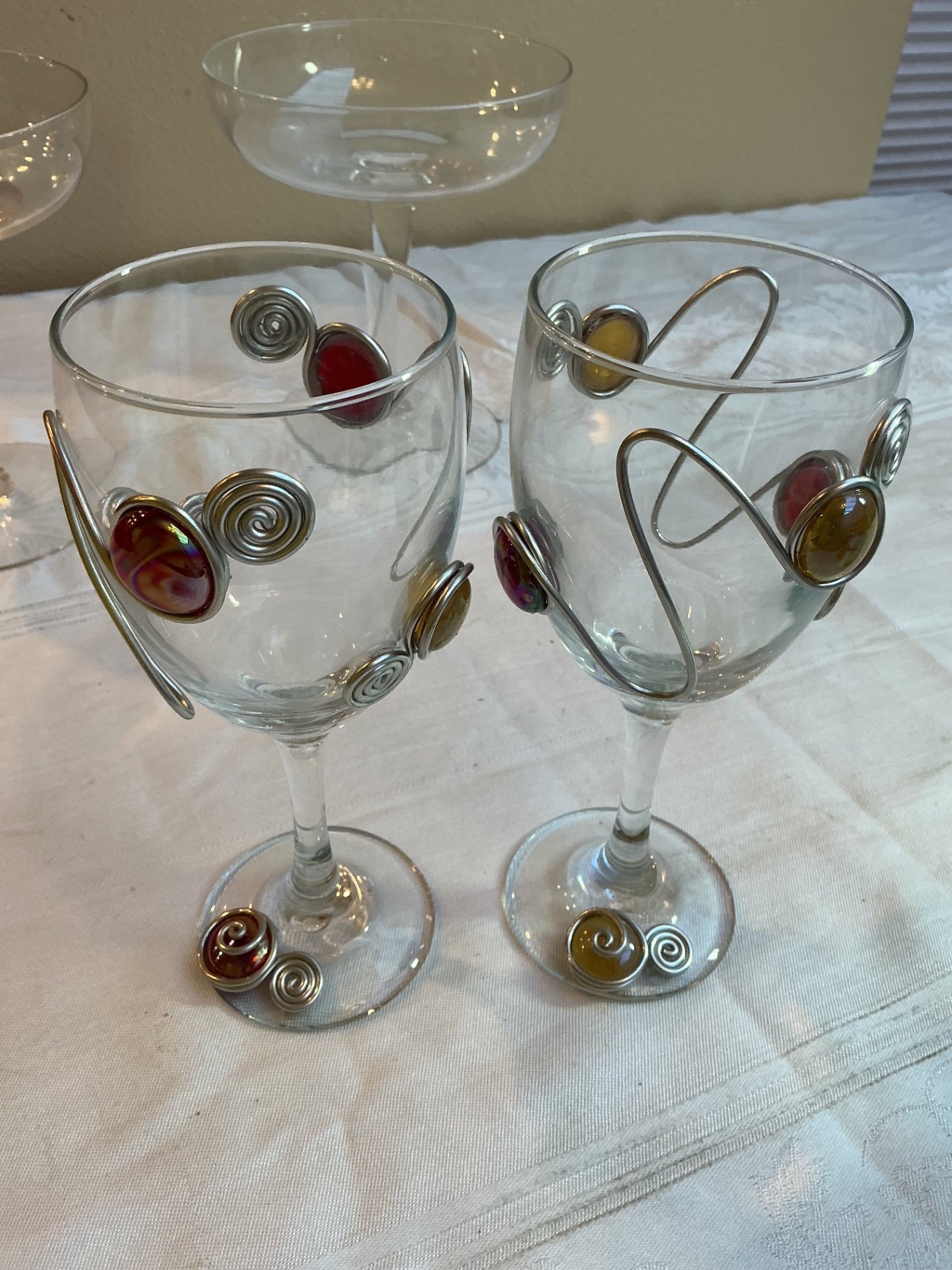 Two large Margarita Glasses, two artsy wine glasses - image 3 of 4