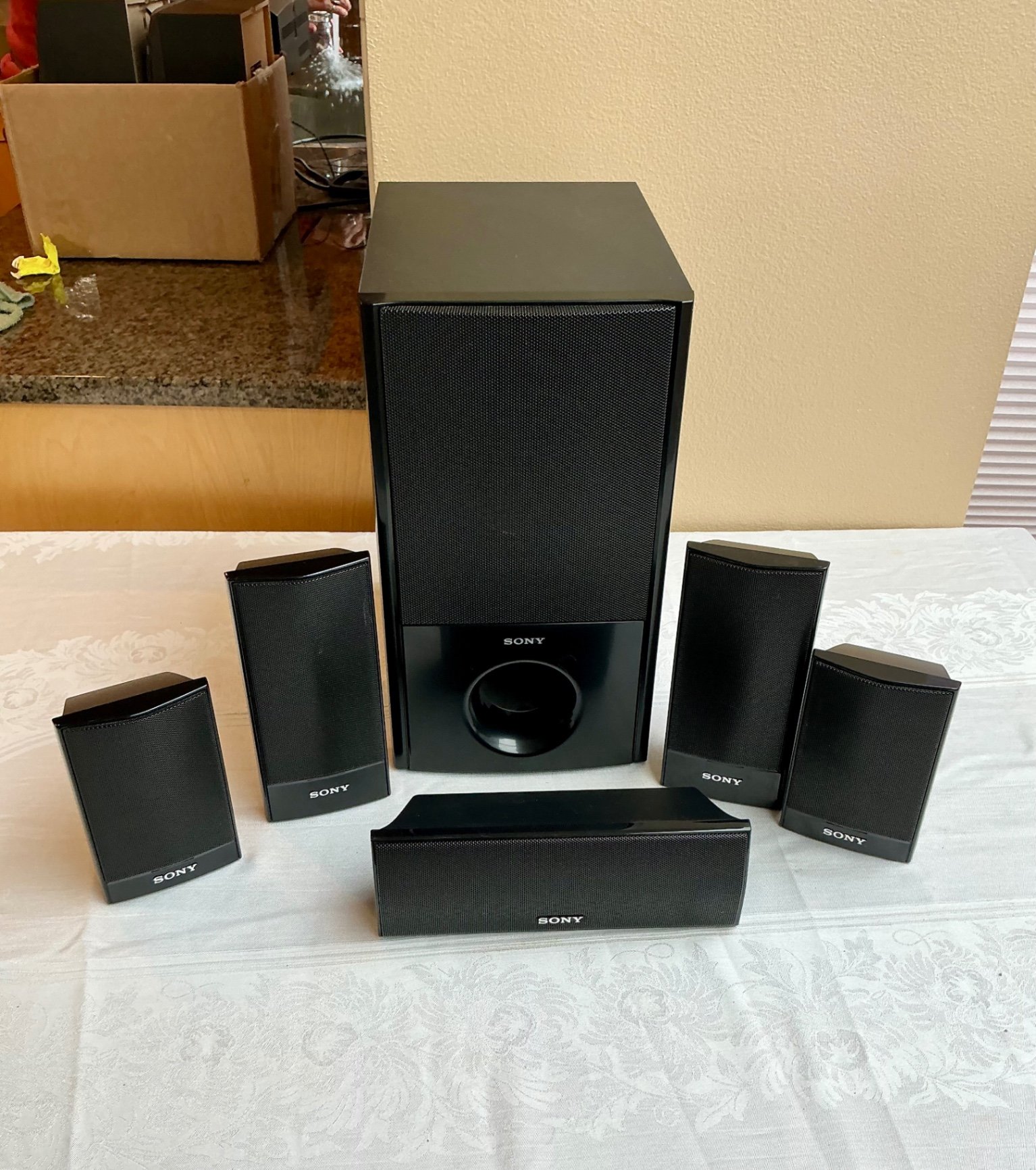 Sony 5.1 Surround sound speakers and more - image 3 of 8
