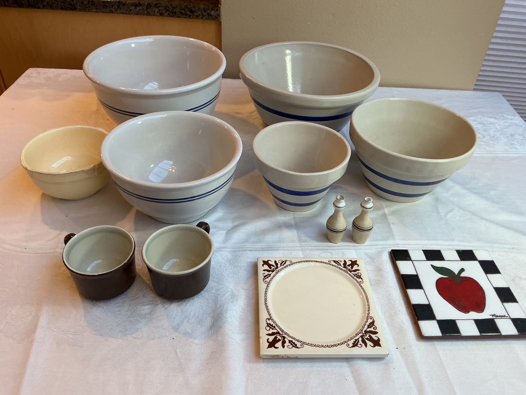 Vintage Ceramic Mixing Bowls, Inc Roseville, etc. - image 1 of 9