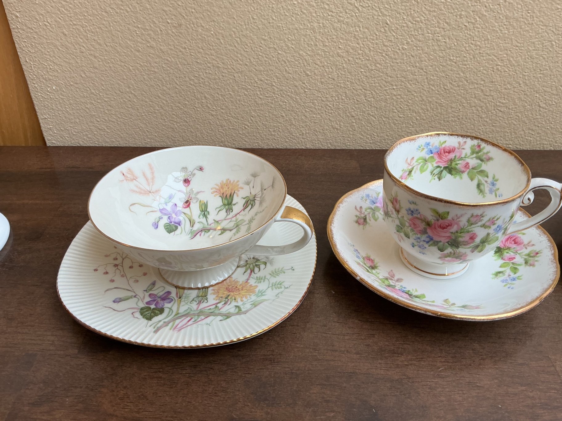 Vintage porcelain teacups & saucers, Depression Glass etc.  - image 4 of 11