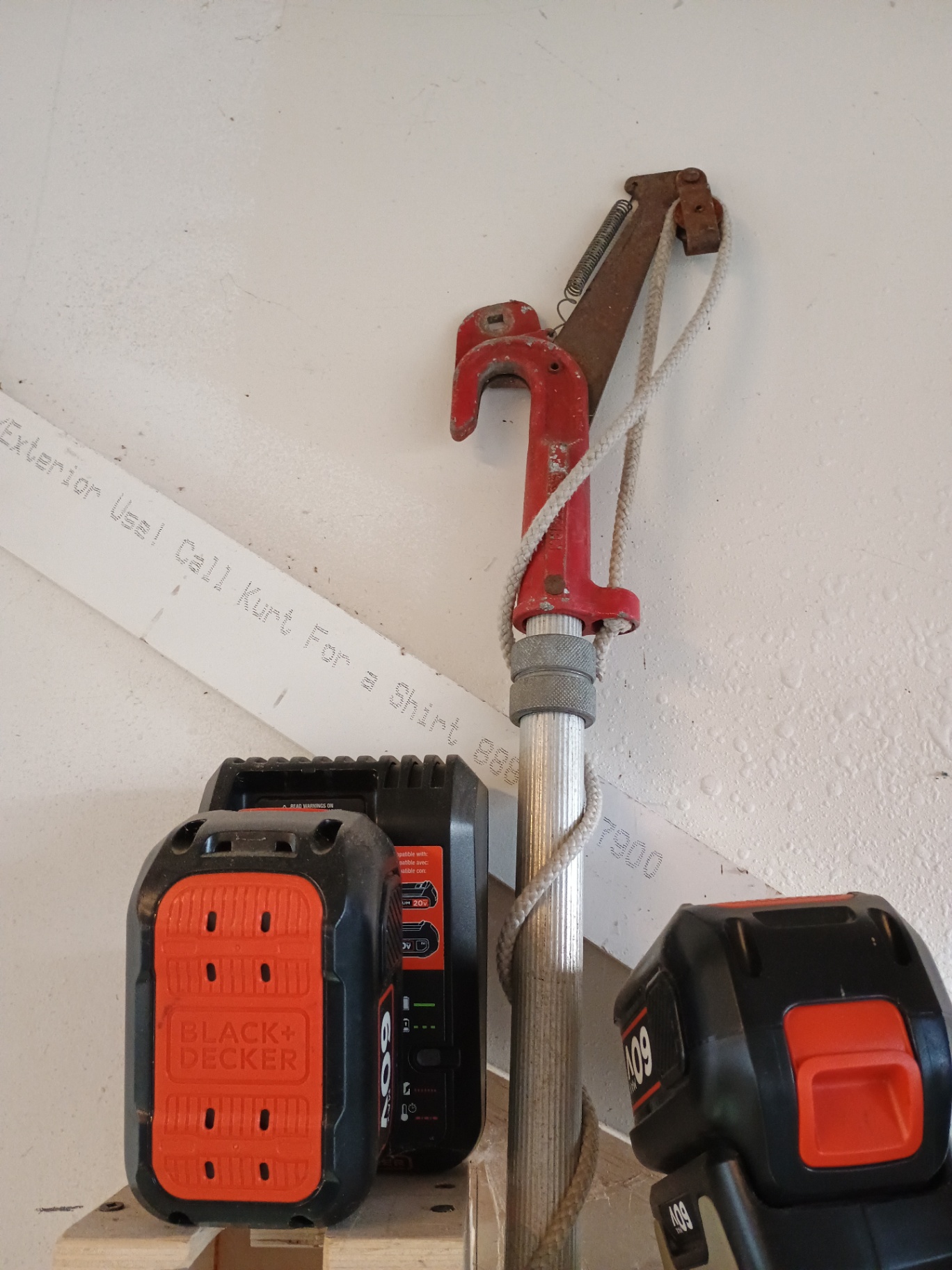 Black+Decker cordless yard tools and attachments - image 5 of 6