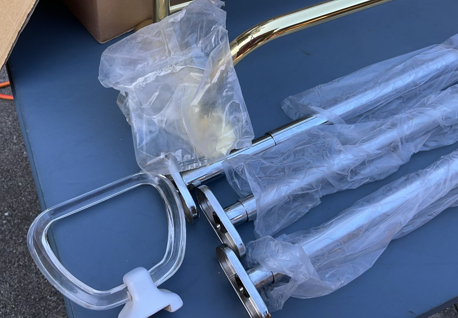 Bathroom Faucets, Towel Racks - image 6 of 6