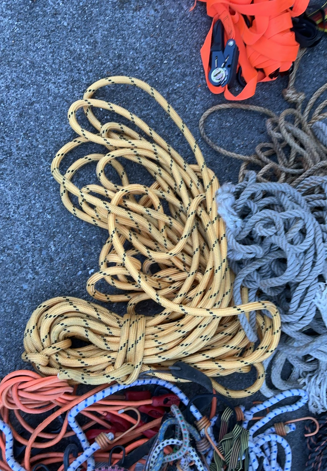 Tub Of Ropes - image 4 of 5