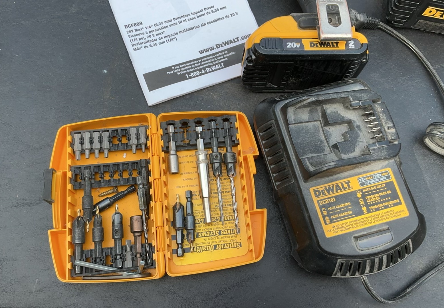 More Dewalt Tools - image 5 of 8
