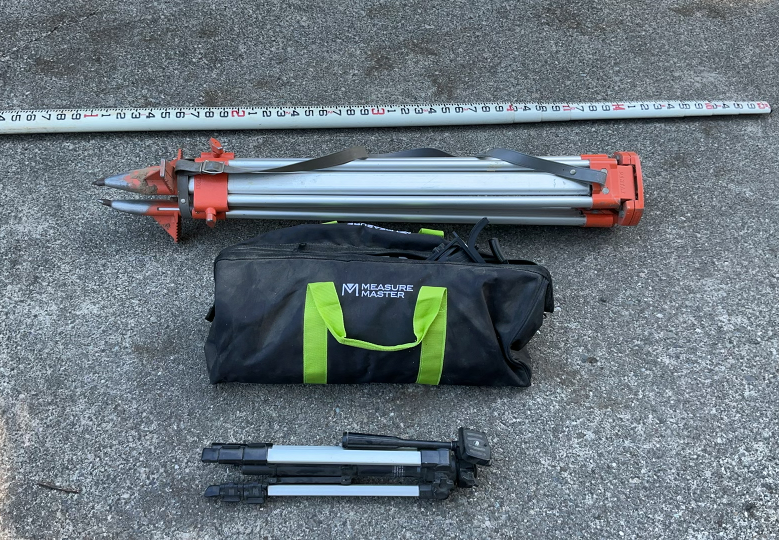 Surveyor Equipment inc: Deitzgen Unisute Level, Laser Levels, Tripods, Measuring Rod, and Carrying Bag - image 2 of 8