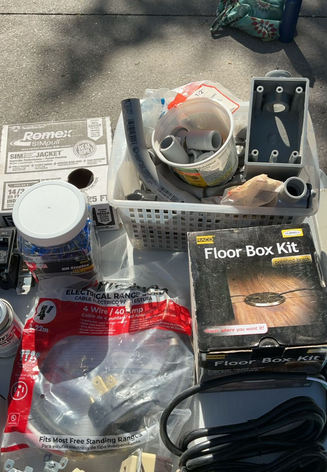 Large Electrical Lot - image 4 of 17