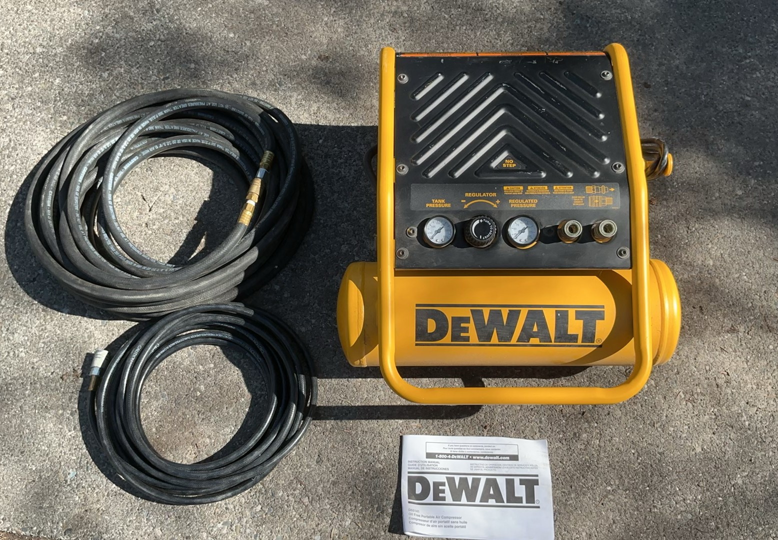 Dewalt Air Compressor - image 1 of 4