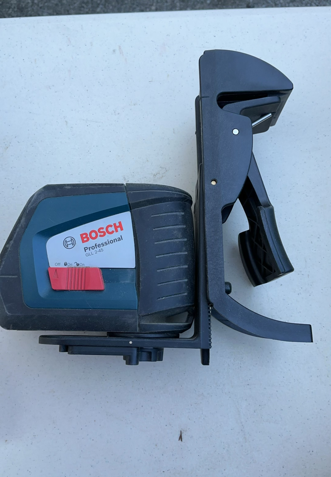 Surveyor Equipment inc: Deitzgen Unisute Level, Laser Levels, Tripods, Measuring Rod, and Carrying Bag - image 4 of 8