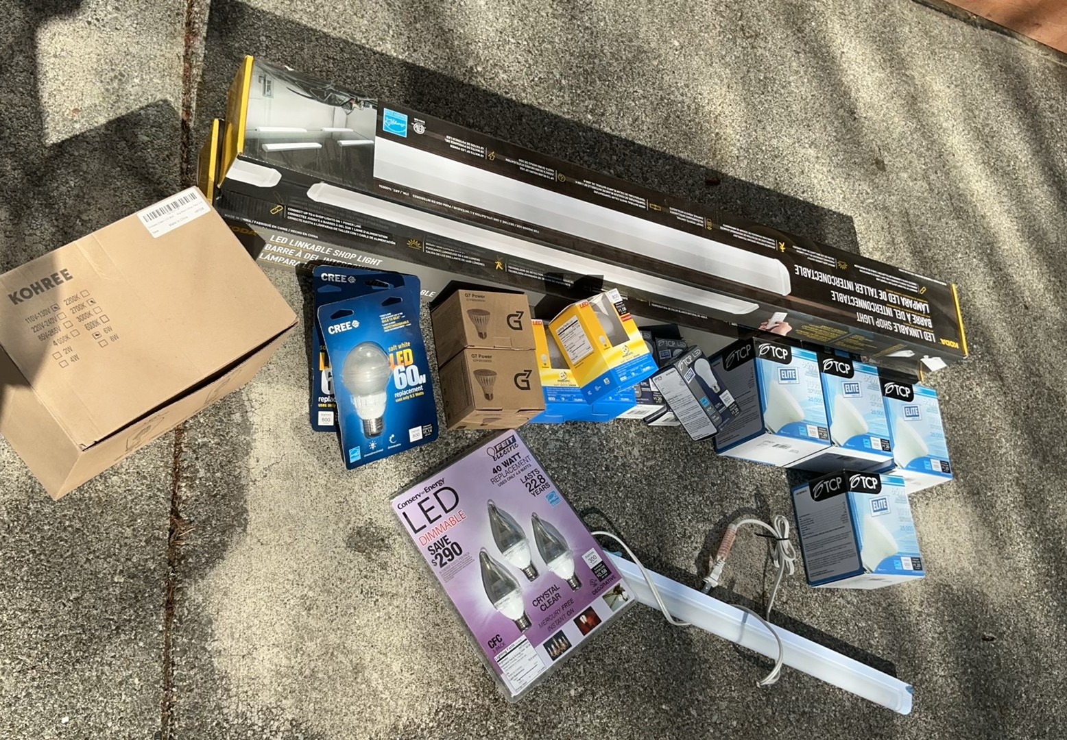 Shop Lights, Household Lightbulbs - image 1 of 8