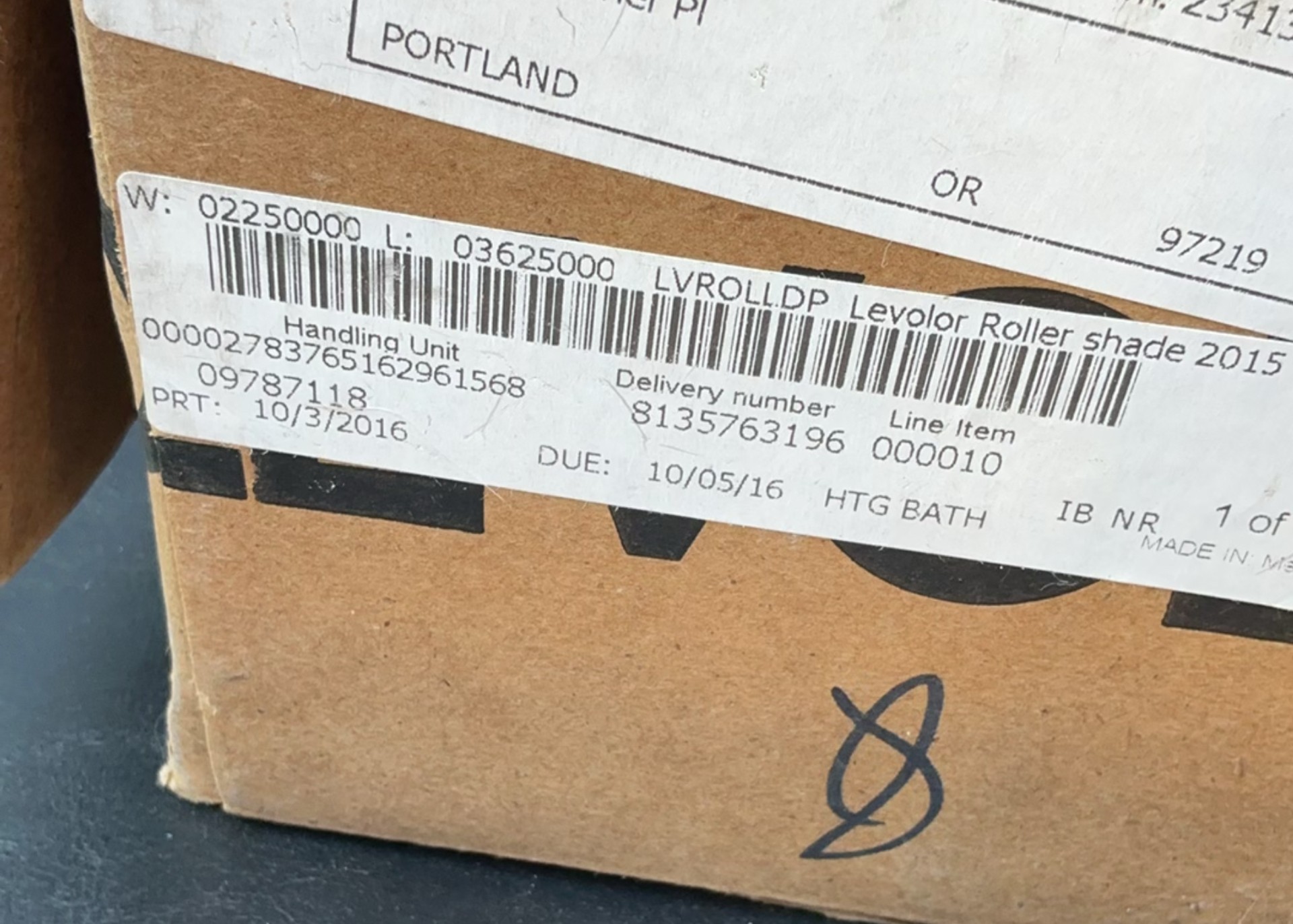 3 Levelor Roll up Shades New in Box - image 4 of 4