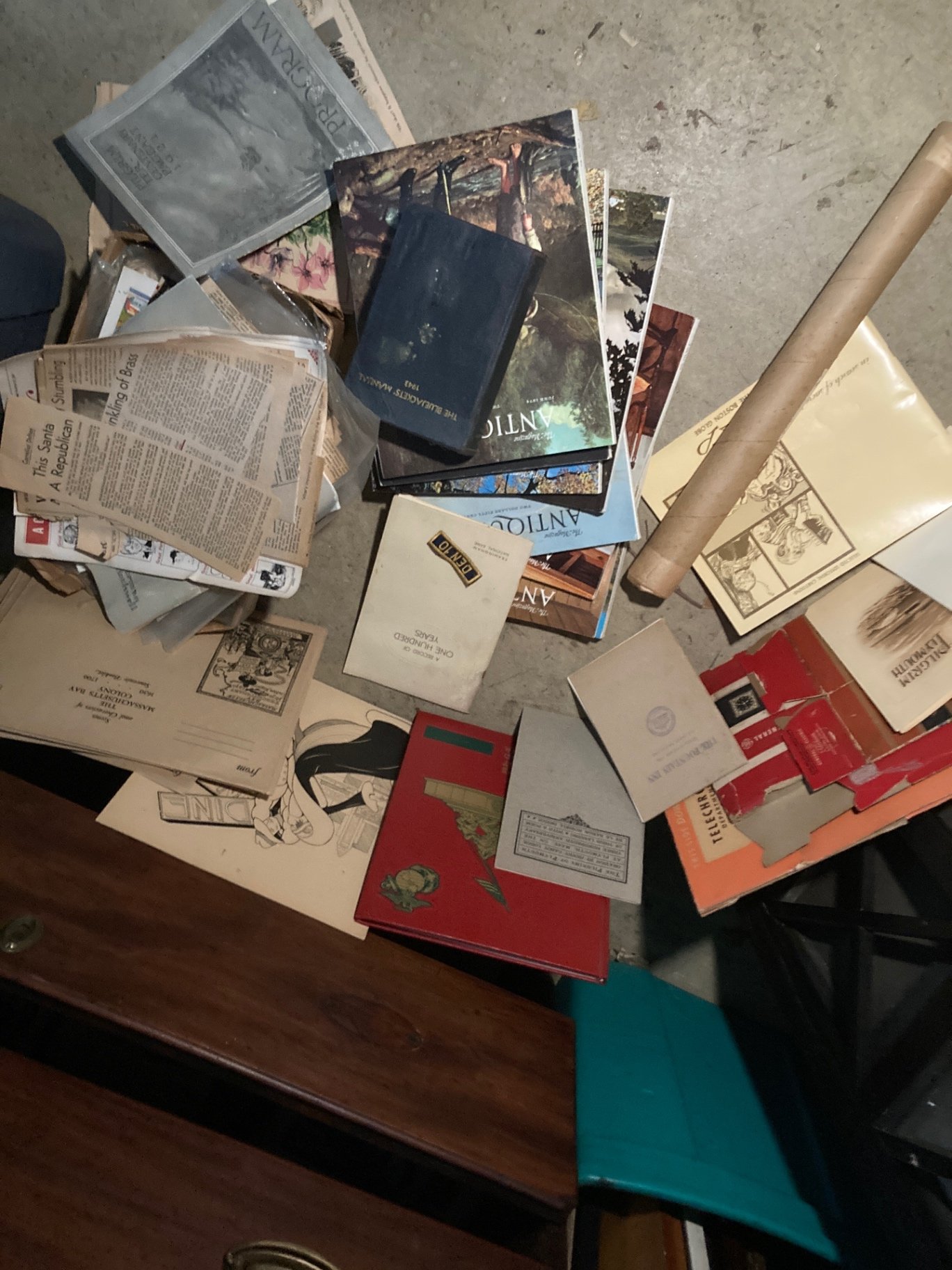 Collection of vintage magazines, programs, and ephemera - image 6 of 13