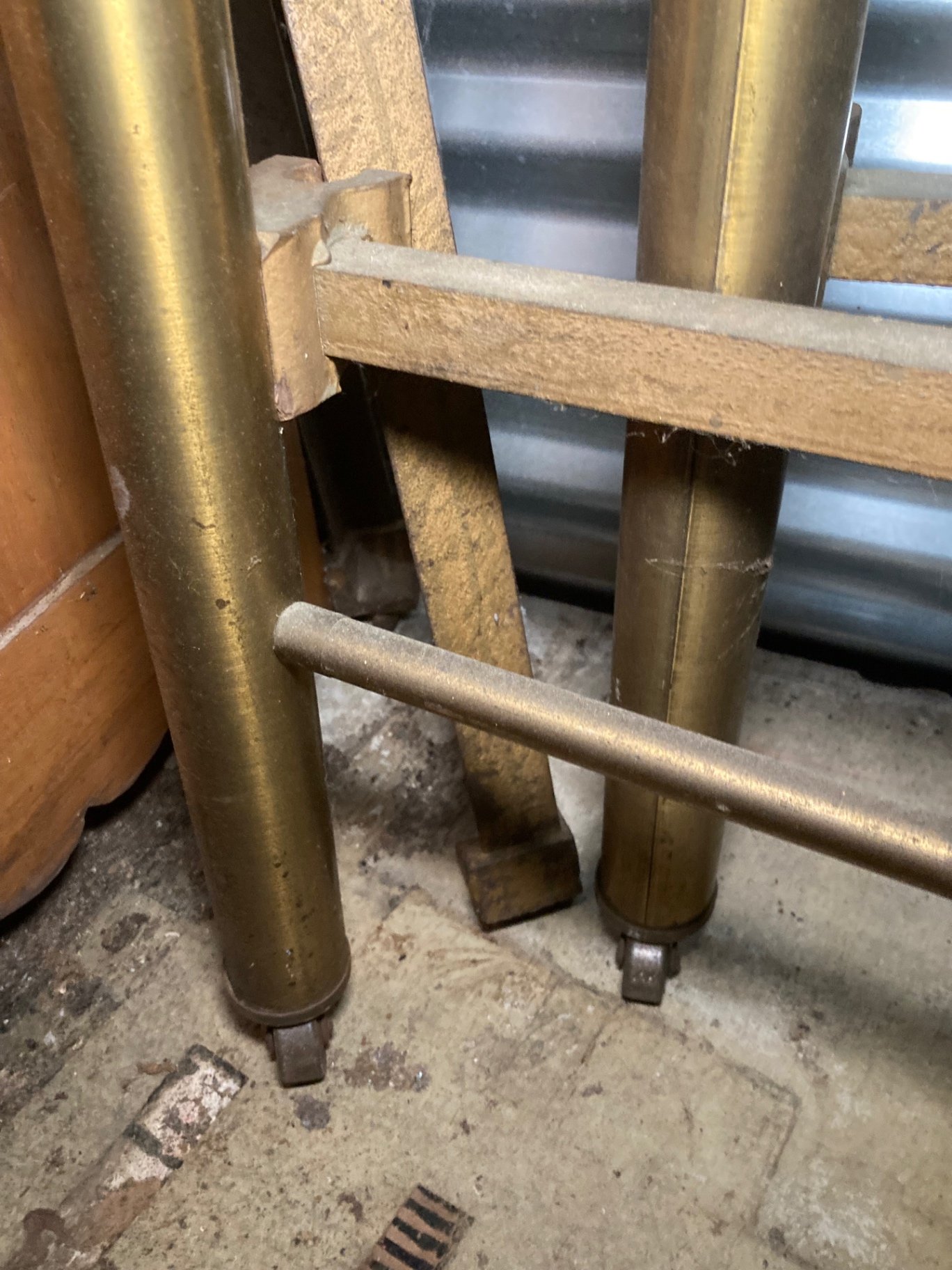 Brass-metal bed frame with headboard/footboard posts and rails - image 5 of 7