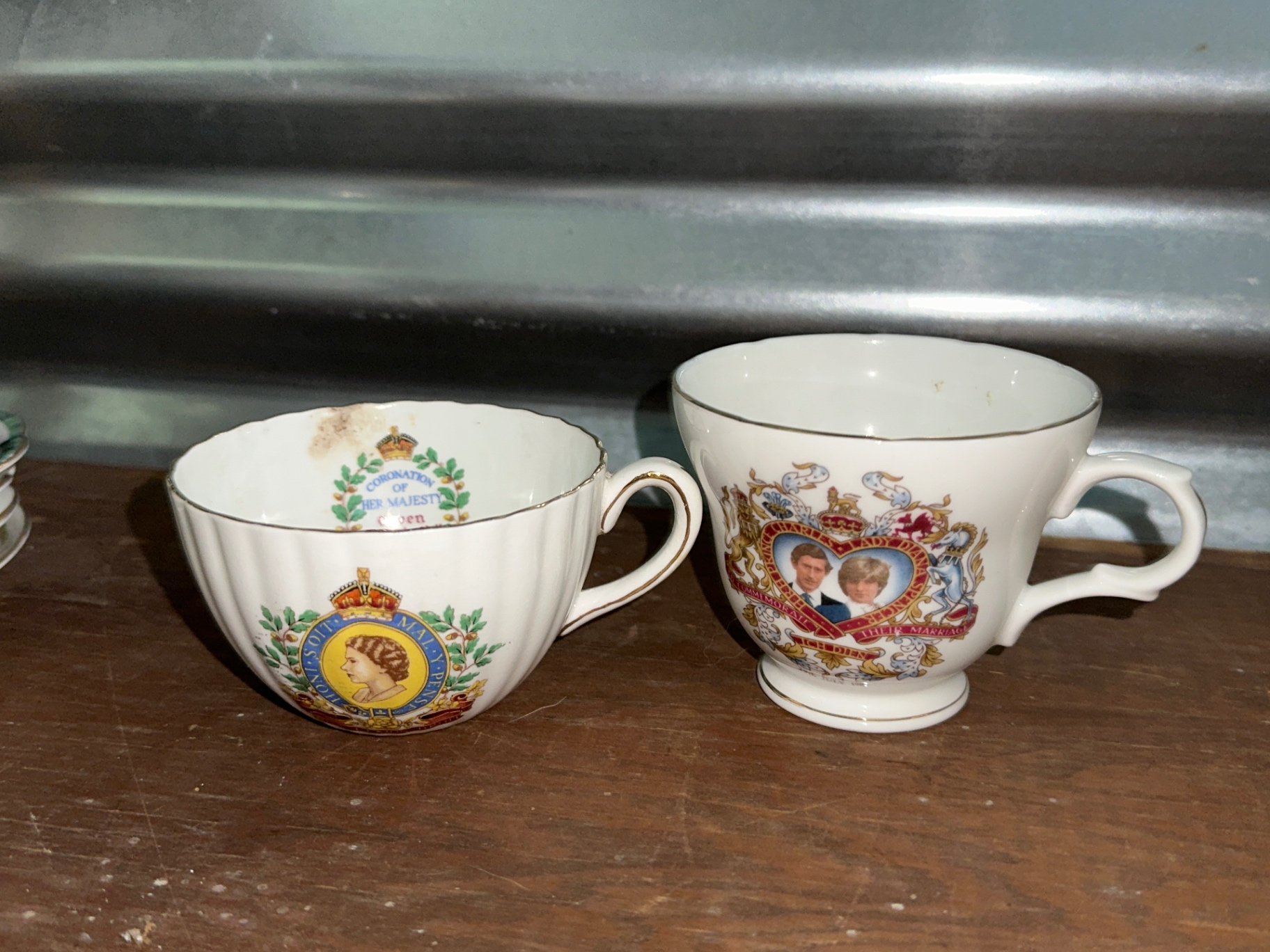 Assorted royal family, tea, cups, and saucers, plate - image 9 of 16