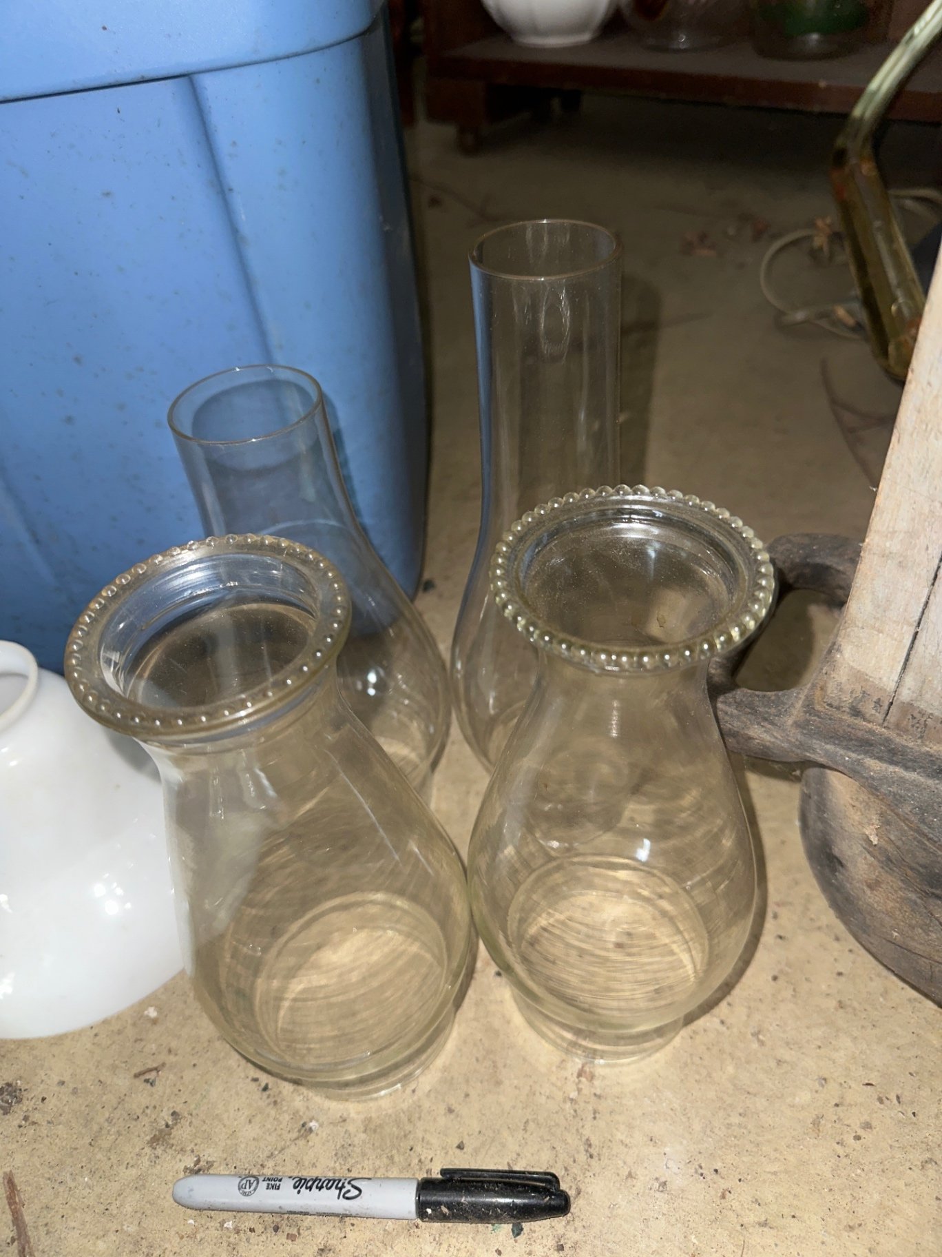 Vintage glass oil lamps, shades, more  - image 3 of 6