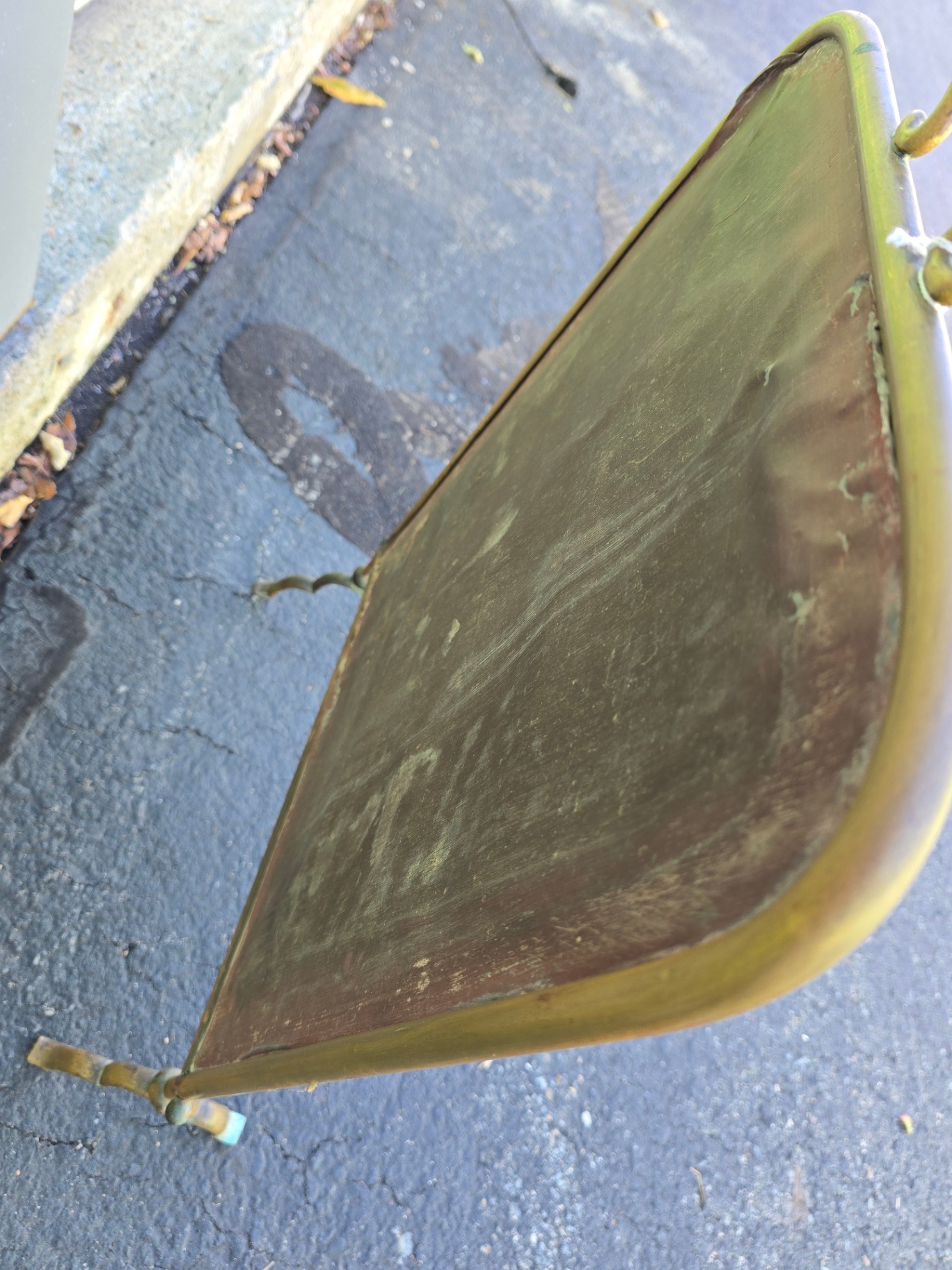 Vintage brass-framed mirror on a stand - image 4 of 9