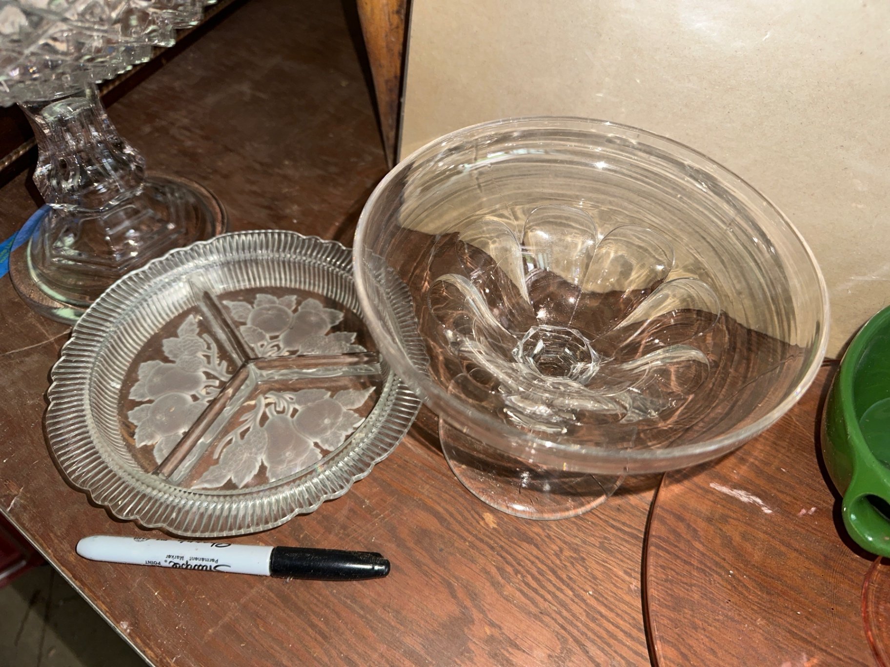 Assorted vintage glassware  - image 6 of 6