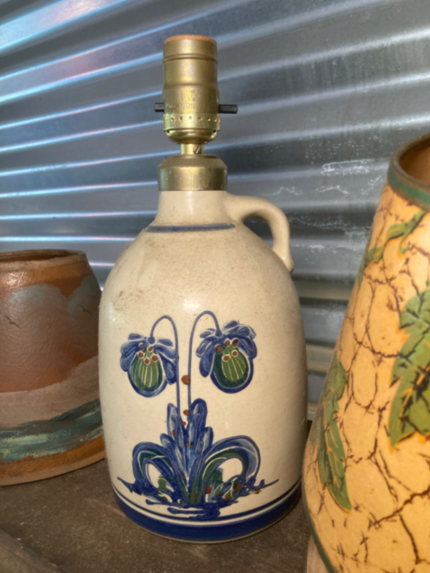 Assorted lamp shades and ceramic lamp base - image 3 of 7