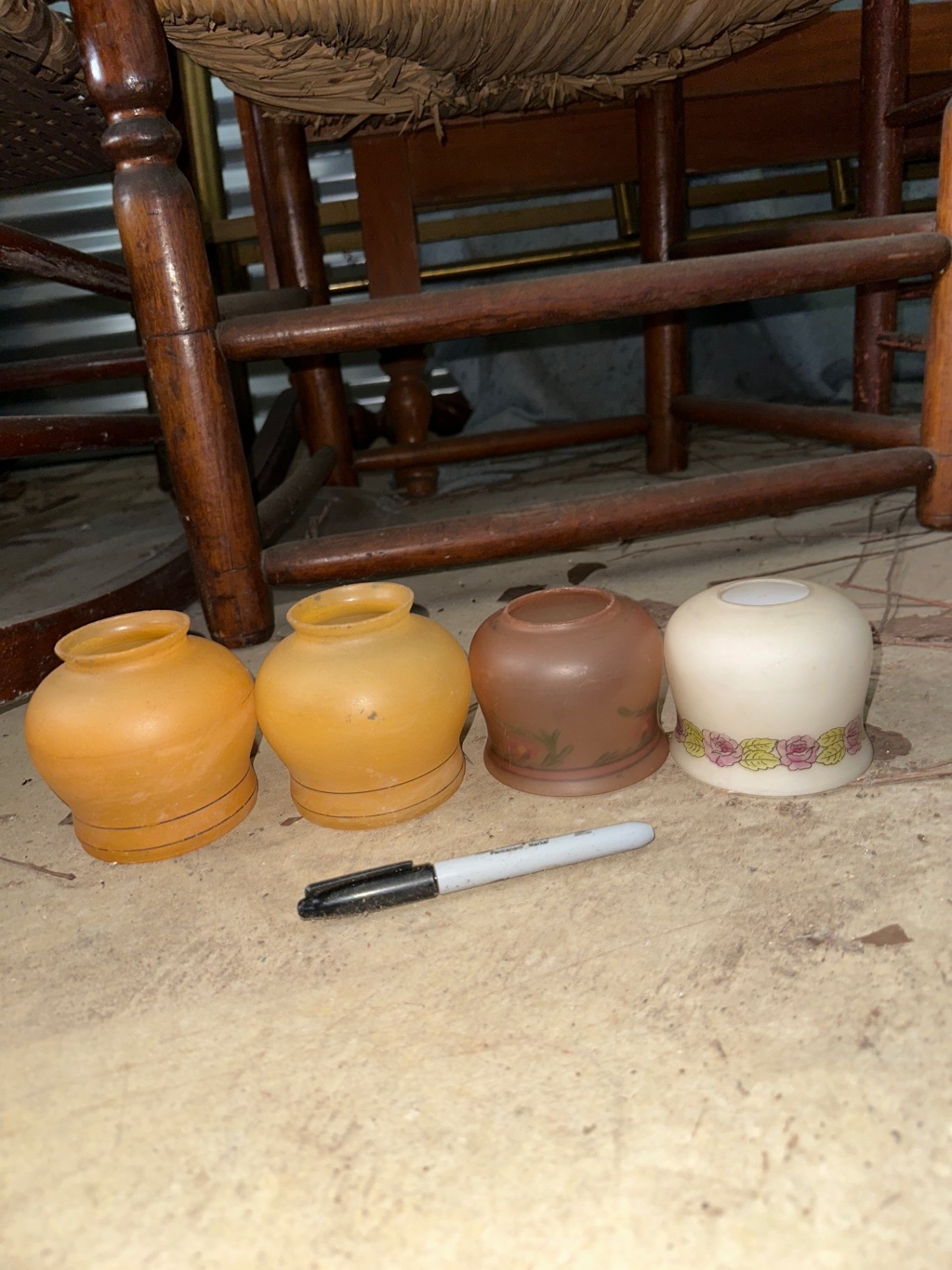 Vintage glass oil lamps, shades, more  - image 5 of 6