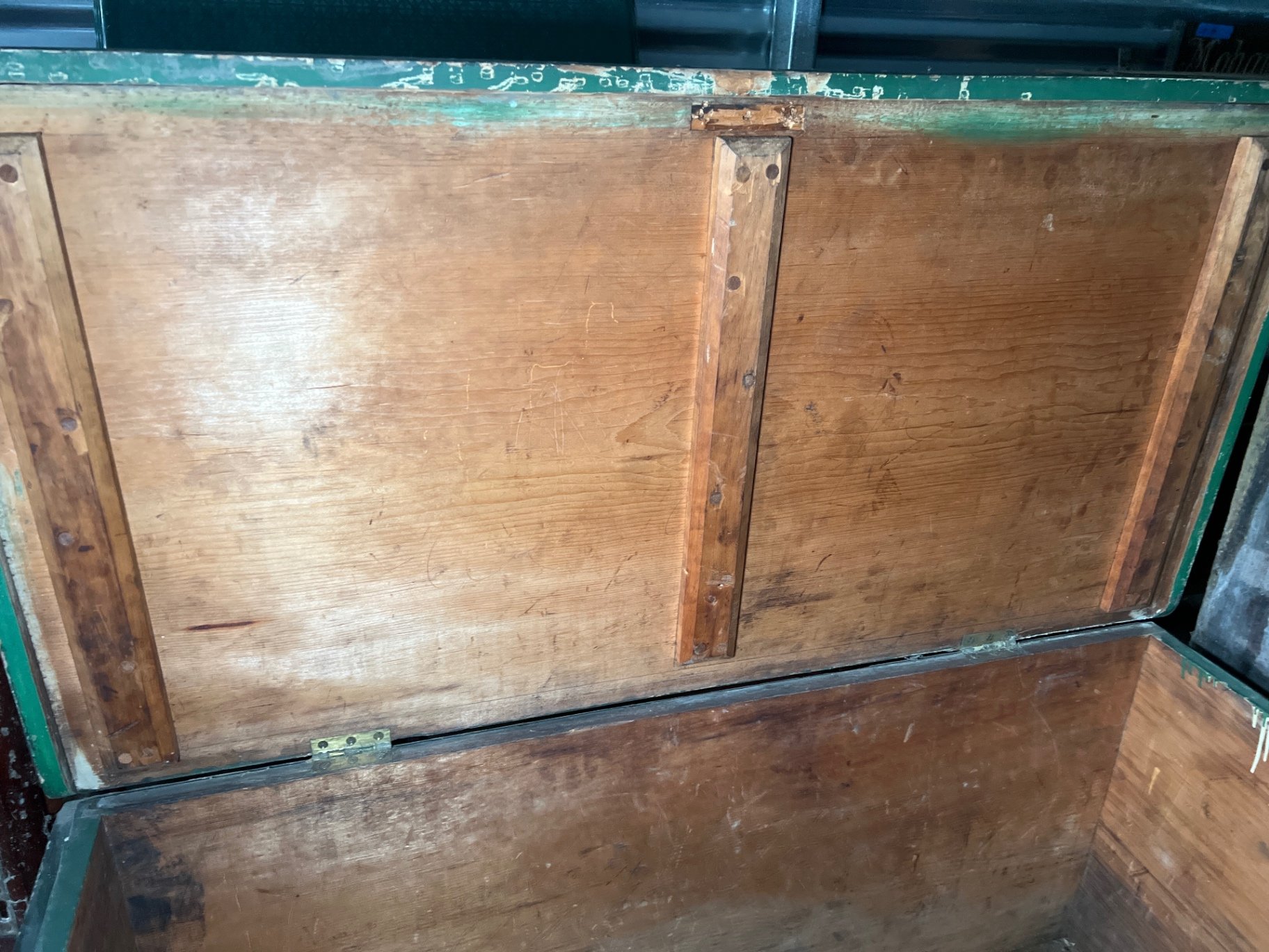 Green wooden storage chest with hinged lid - image 7 of 7