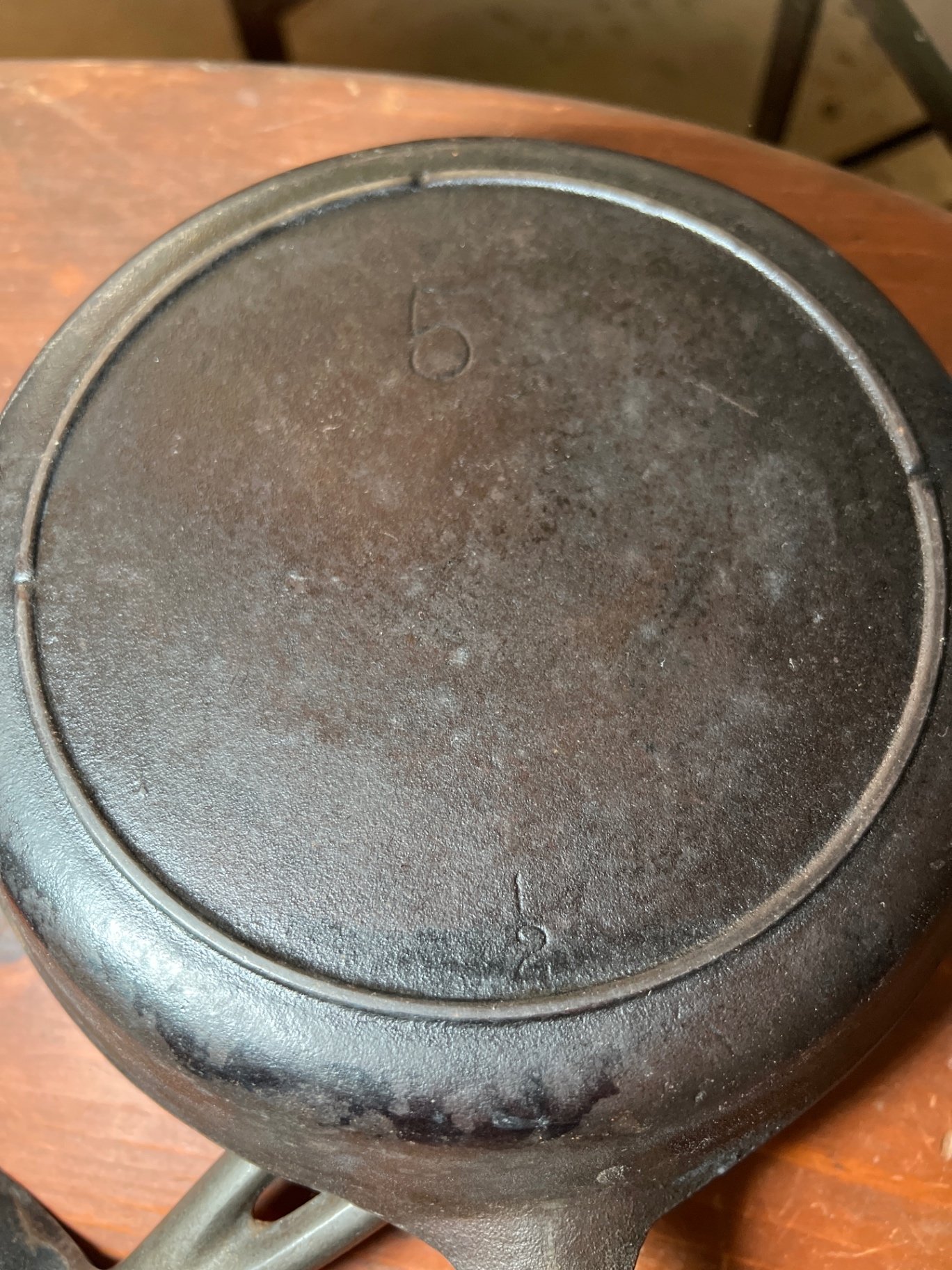 Five cast iron skillets (frying pans) with long handles - image 3 of 5