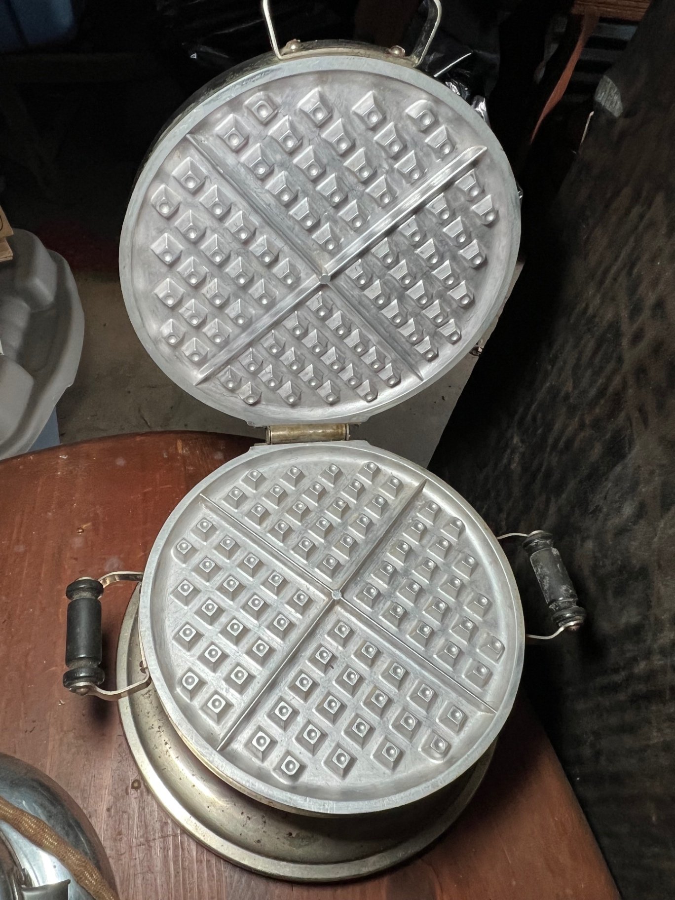 Vintage electric double-burner stove with enamel pots and accessories - image 4 of 4