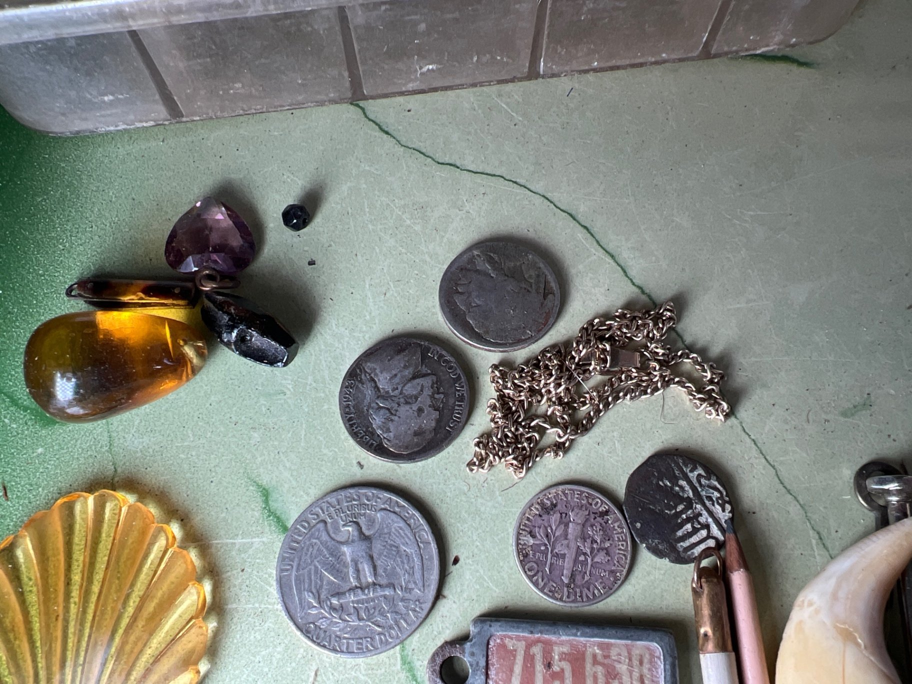 Assorted coins, pendants and small trinkets - image 6 of 10