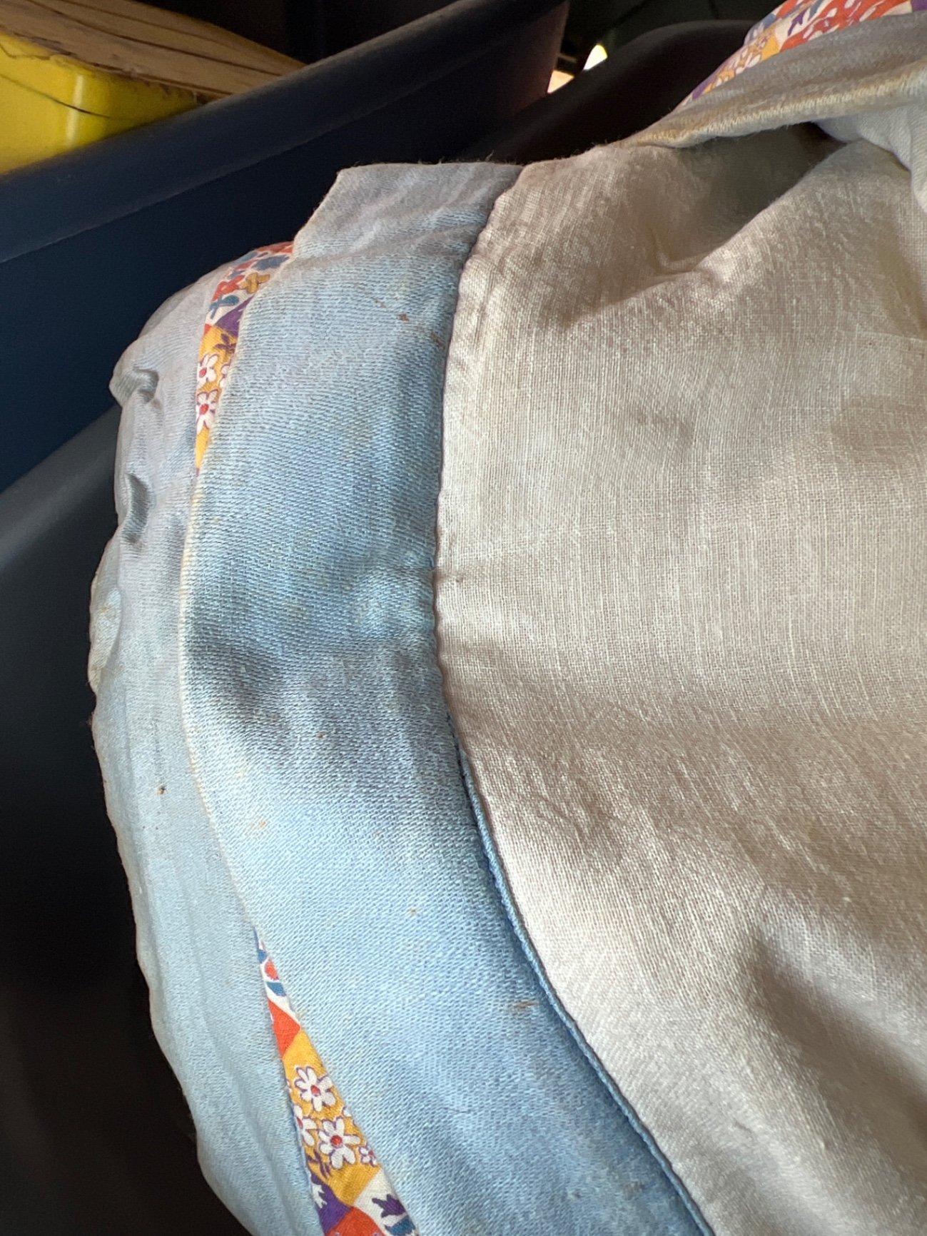 Patchwork quilts and quilted blankets - image 5 of 6