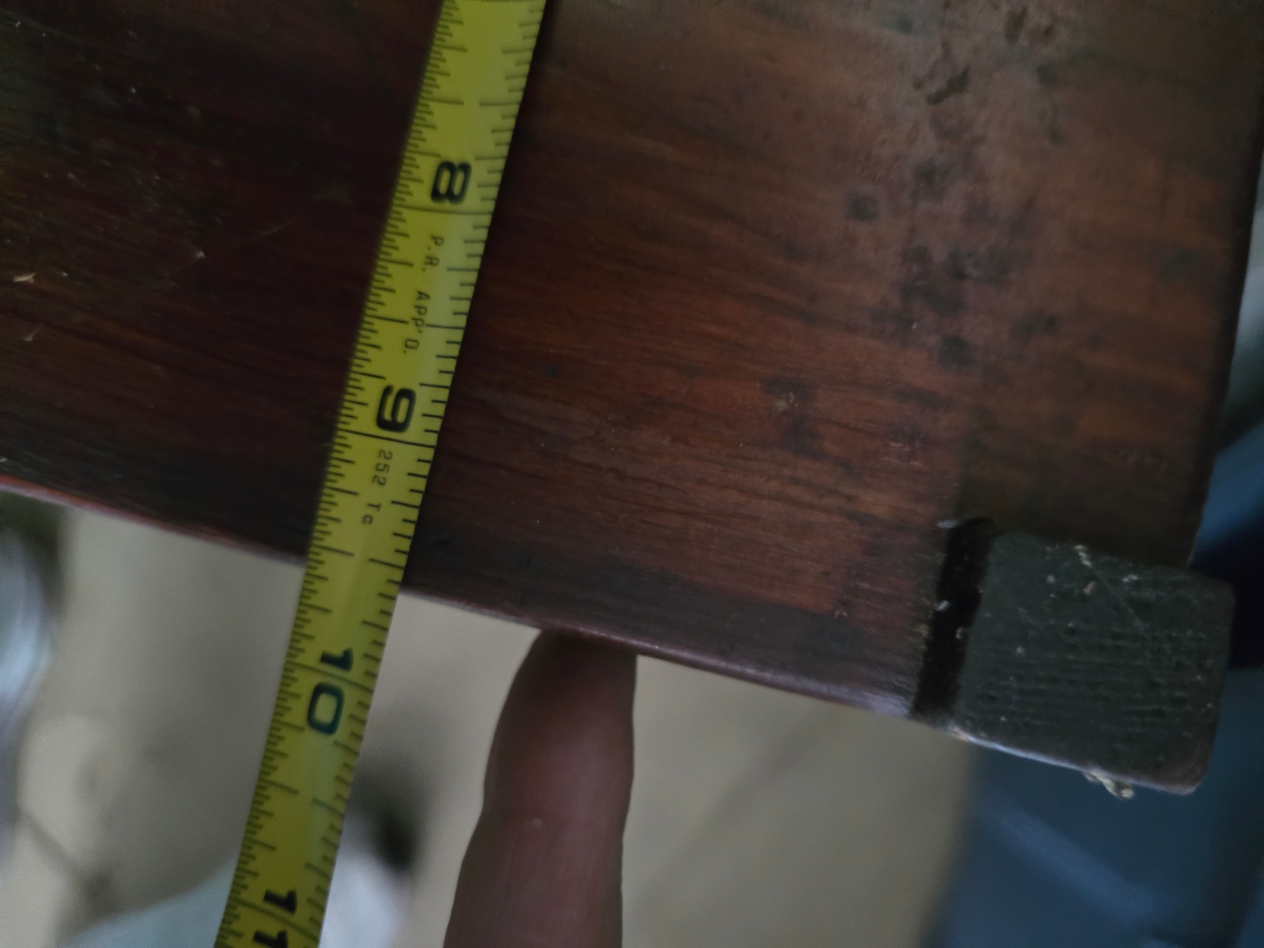 Two-tier wooden shelf with zigzag edge - image 10 of 11