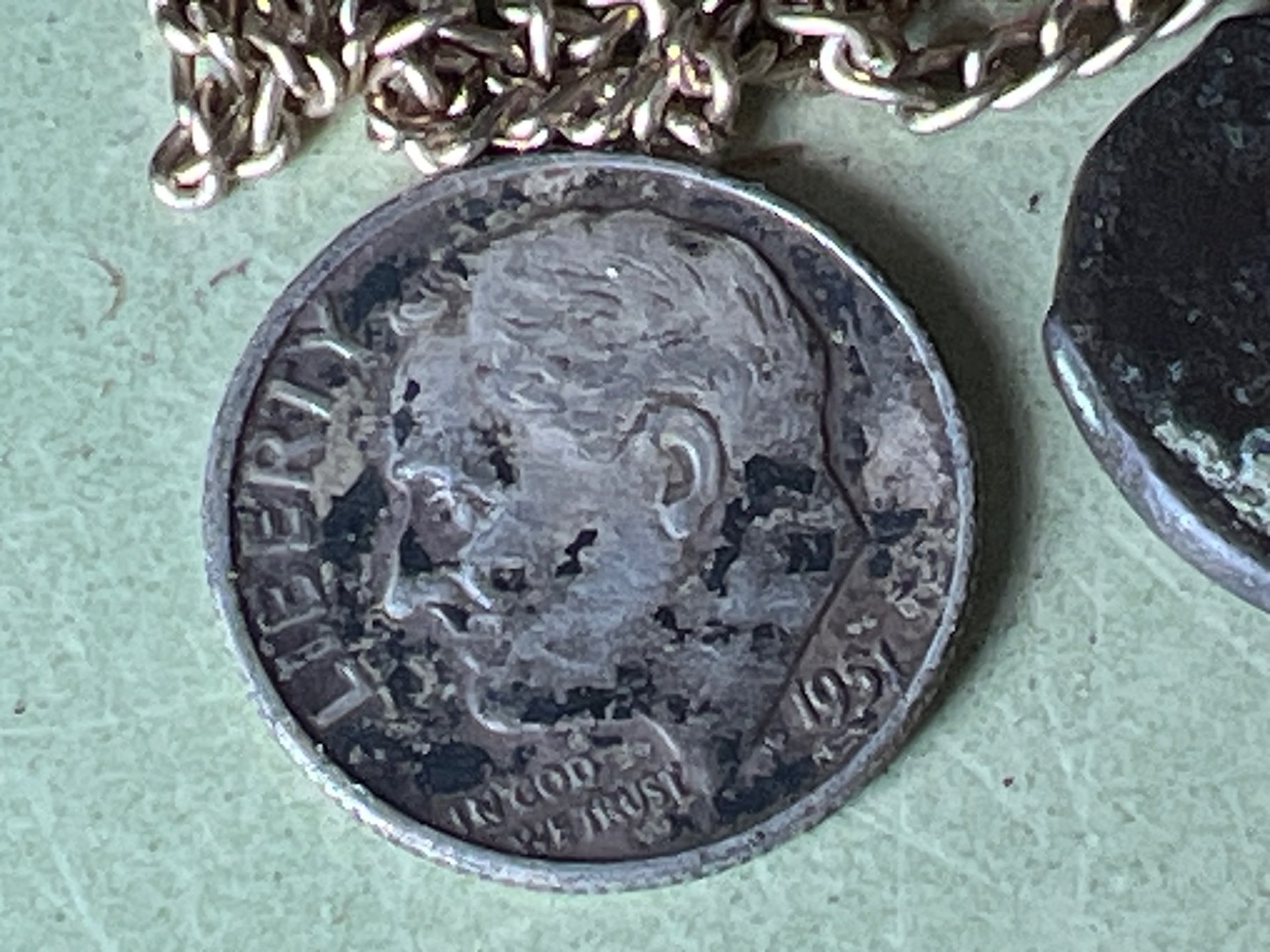 Assorted coins, pendants and small trinkets - image 8 of 10