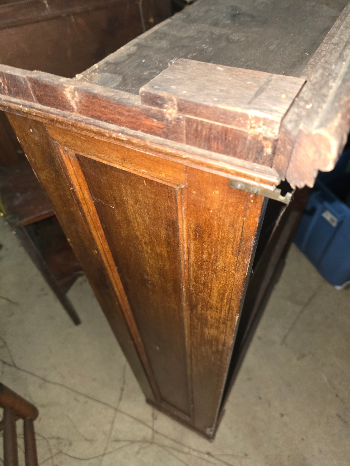 Wooden shelf cabinet with multiple shelves - image 7 of 17