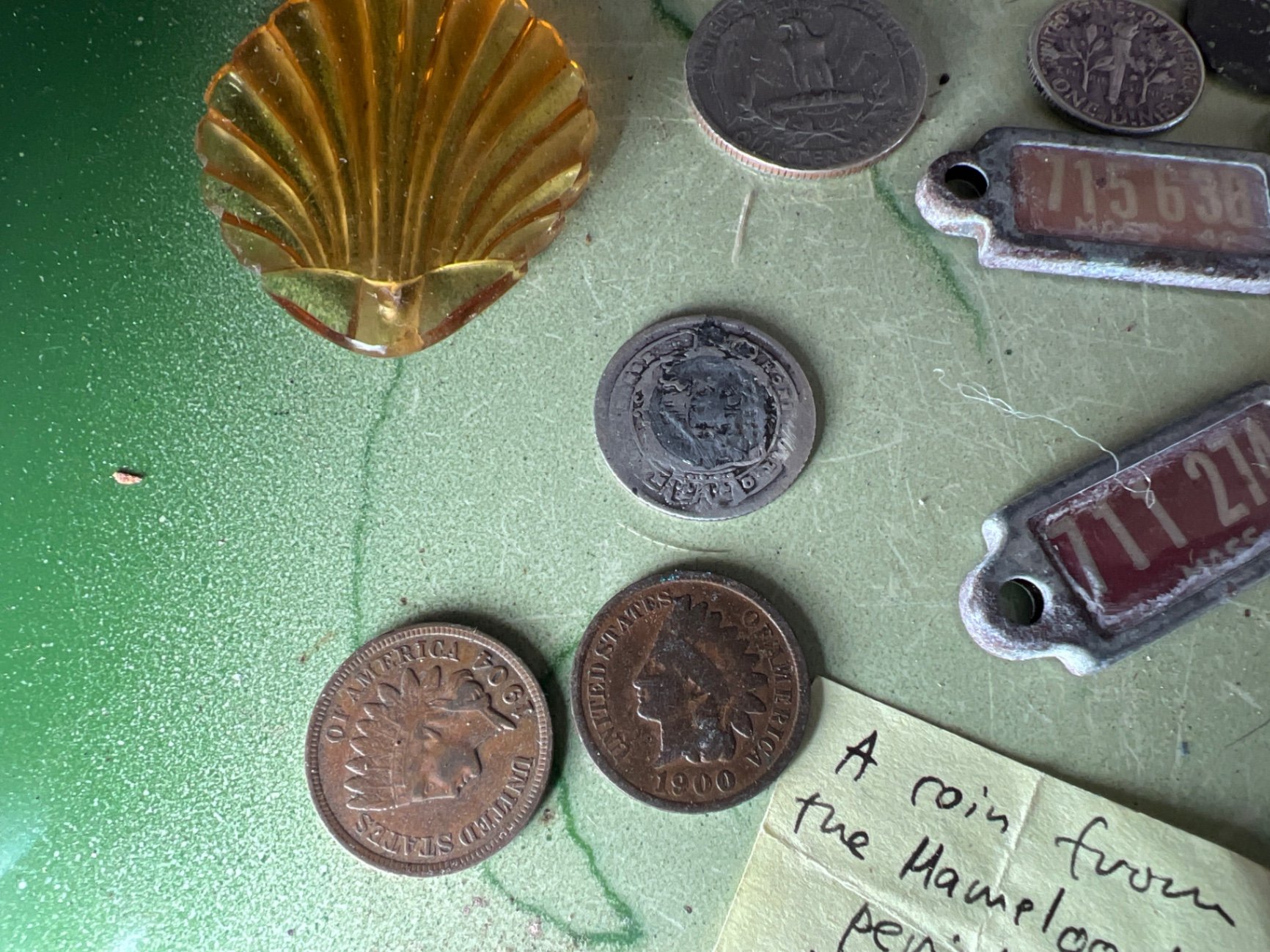 Assorted coins, pendants and small trinkets - image 9 of 10