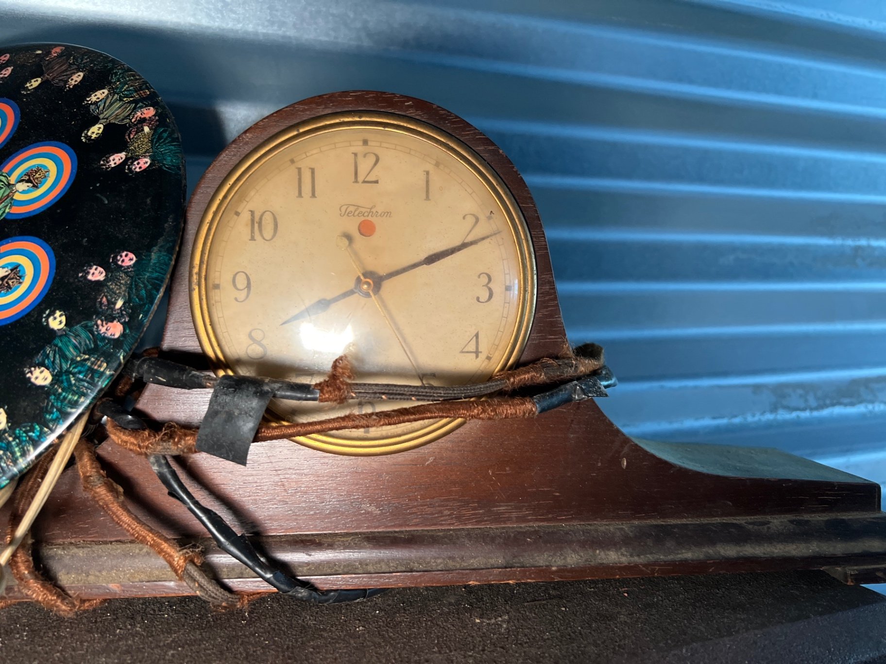 Vintage Telechron/GE clock components and decorative disk - image 3 of 8